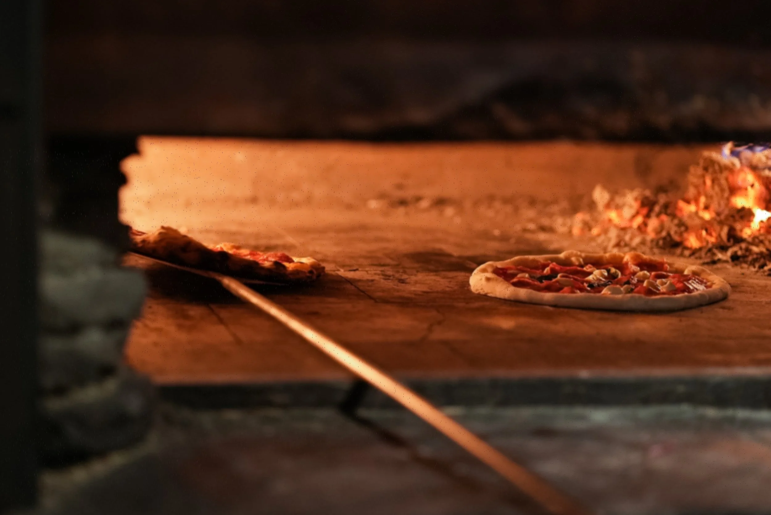 WOODFIRED PIZZA — the MUD club