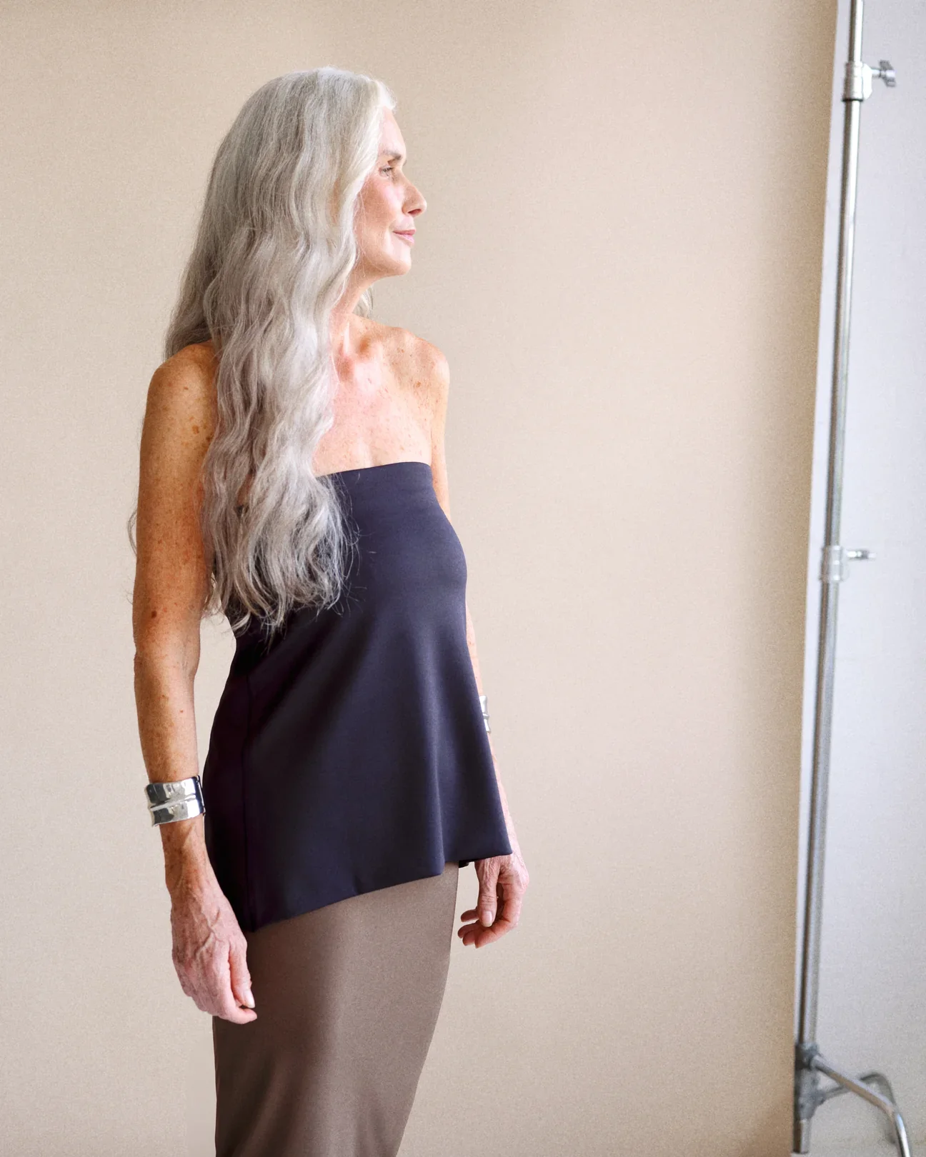 klayd loose tube top maternity postpartum fashion style outfits inspo alice codford luminary mothers outfits guide stylist