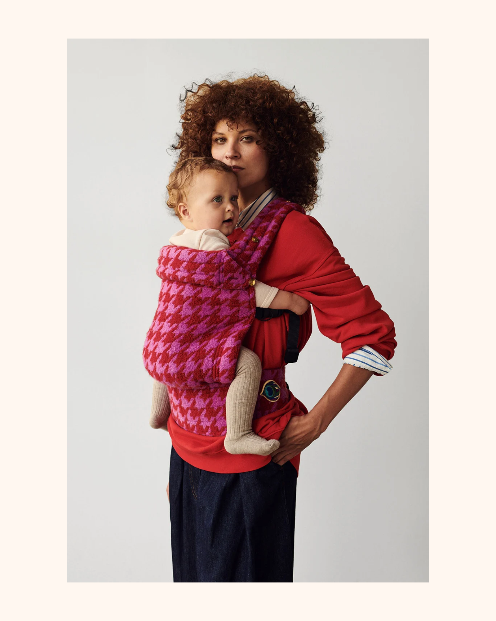 Artipoppe’s Zeitgeist Baby Carrier Tweed Aura Celebrities Luminary Mothers What We love This Week Alice Codford