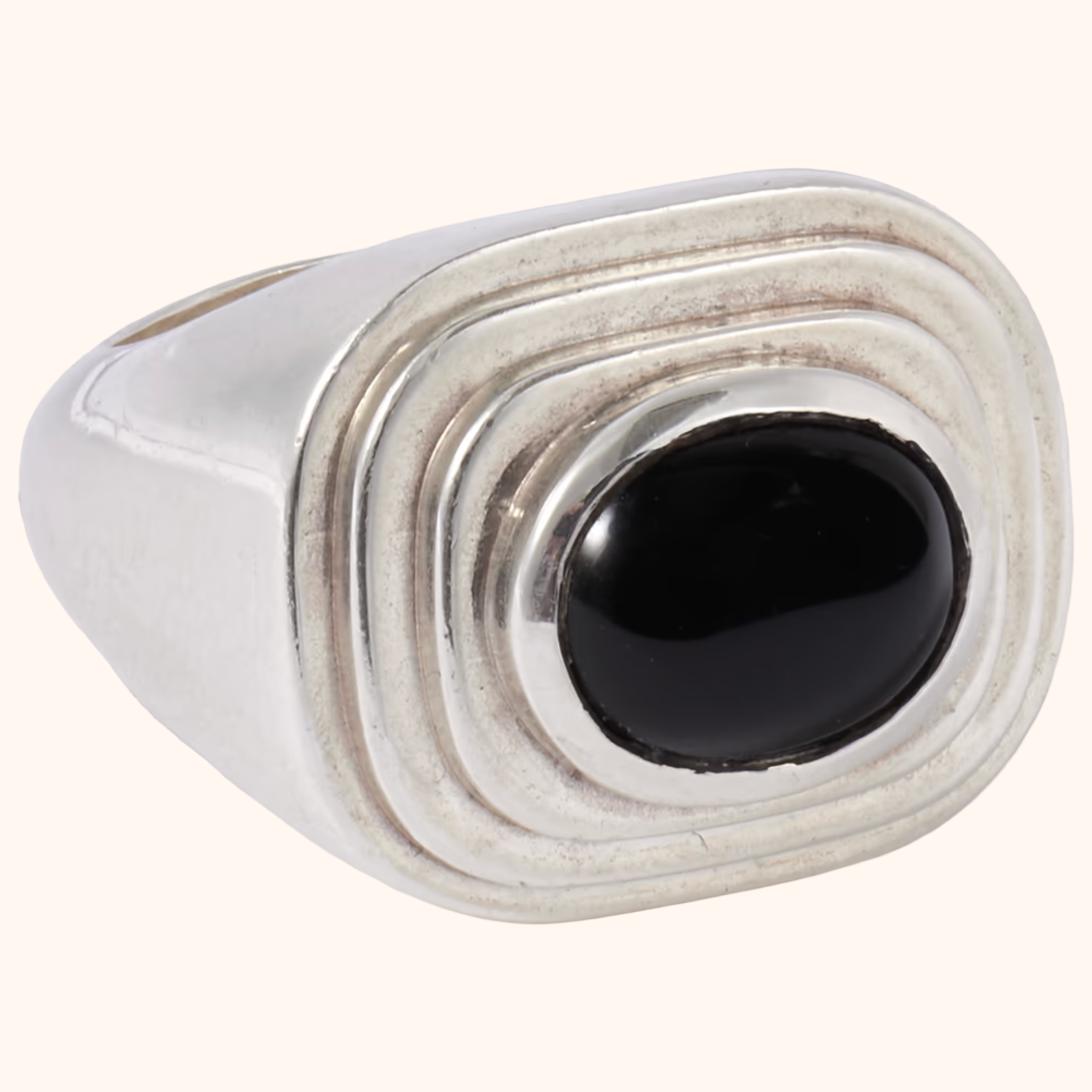 le sundial deco silver onyx ring luminary mothers jewellery edit jewellery trends 2026 alice codford
