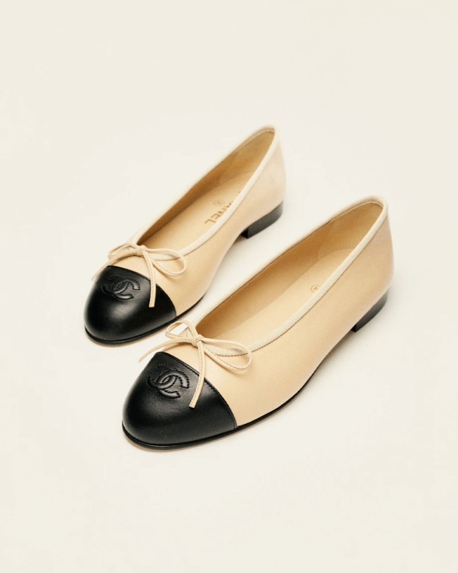 chanel lambskin ballet flats luminary mothers style edit capsule wardrobe for cool trendy mothers alice codford ballet flats trend 2026