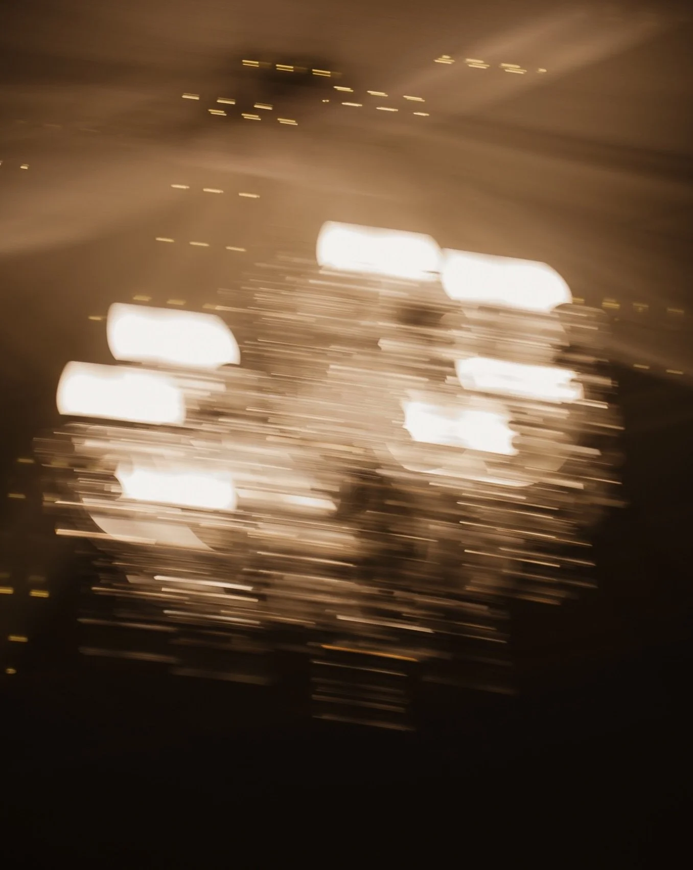 No weddings for me this weekend, but I&rsquo;ll be spending it capturing some beautiful family sessions 🤎

Weekends like this are always a nice reminder to slow down a little &mdash; catching up on editing and admin, while also making time for my ow