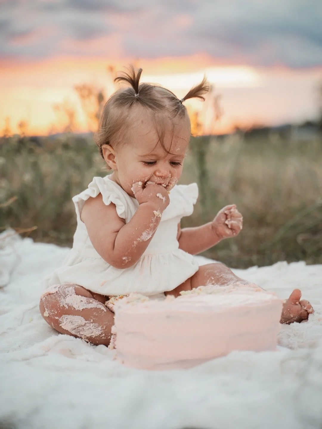 One year of love.
One year of wonder.
One year of watching a tiny human change the entire world for the people who love her most.

Messy cake. Sticky fingers.
Memories that will last a lifetime. 

Family photos pt 1 
@sammmw94