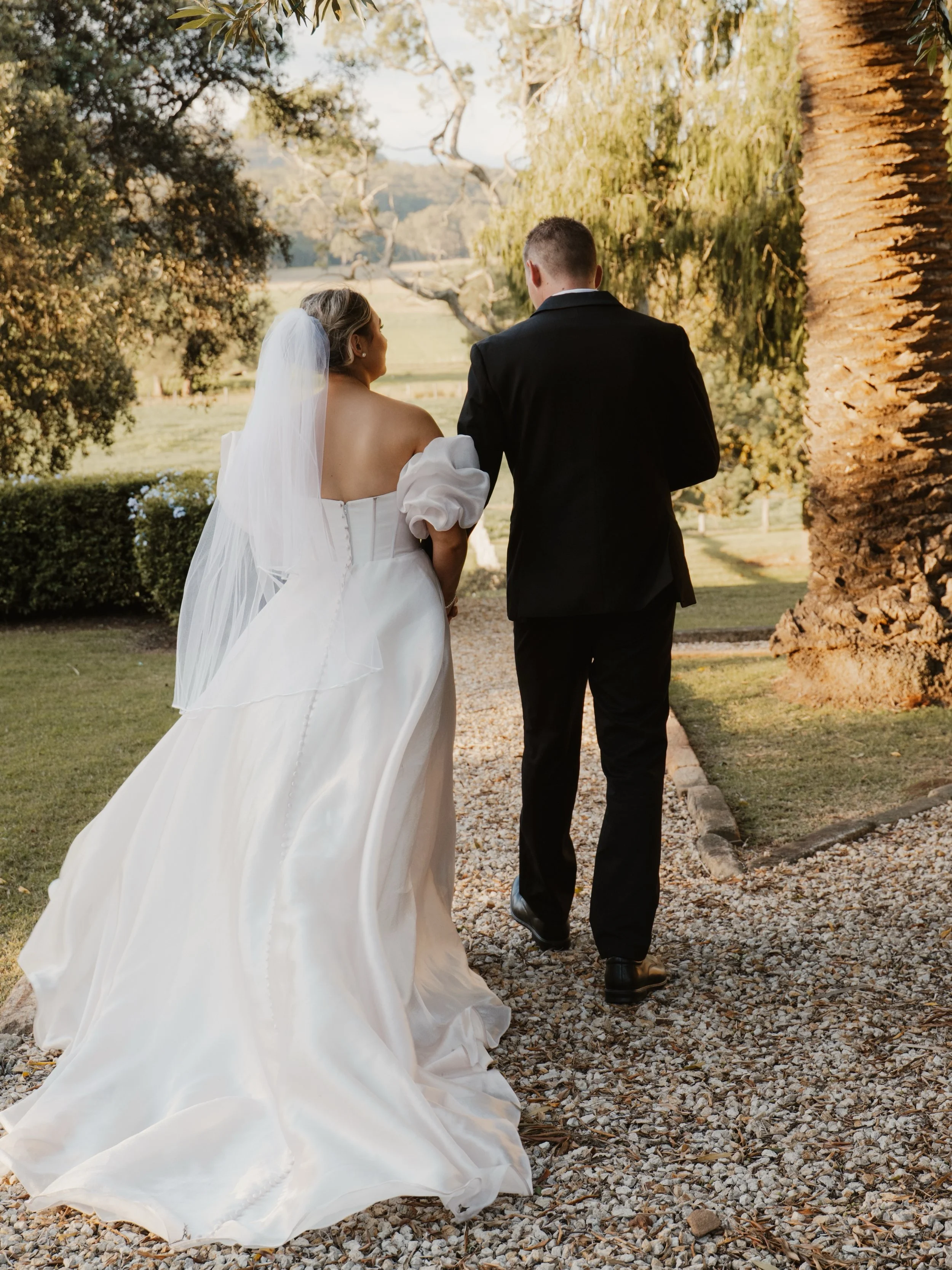 For the couples who care more about feeling the day than performing it. 

🤍