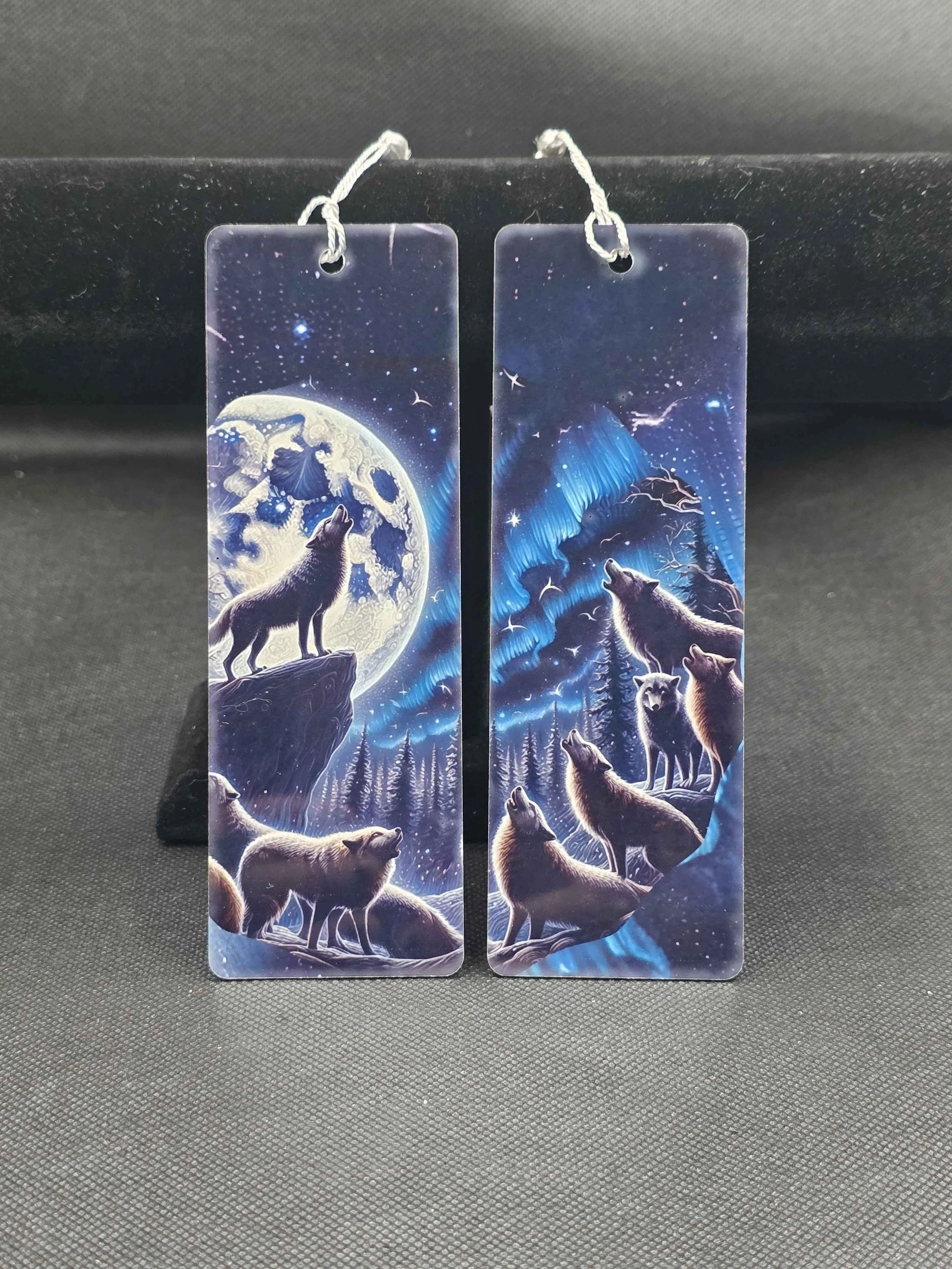 wolf_bookmark.jpg