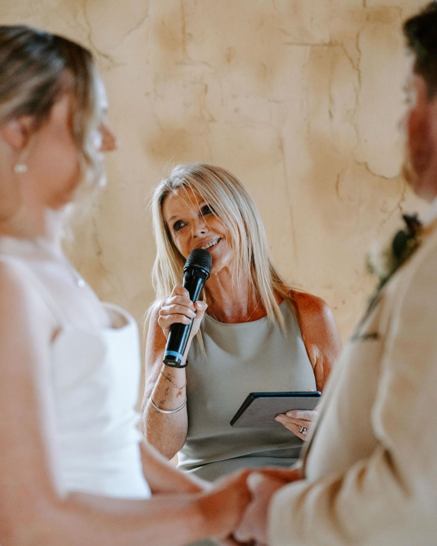 This was such a fun wedding with so much love between Hannah and Nick ❤️ @easyweddings put the whole package together and it worked like a dream.