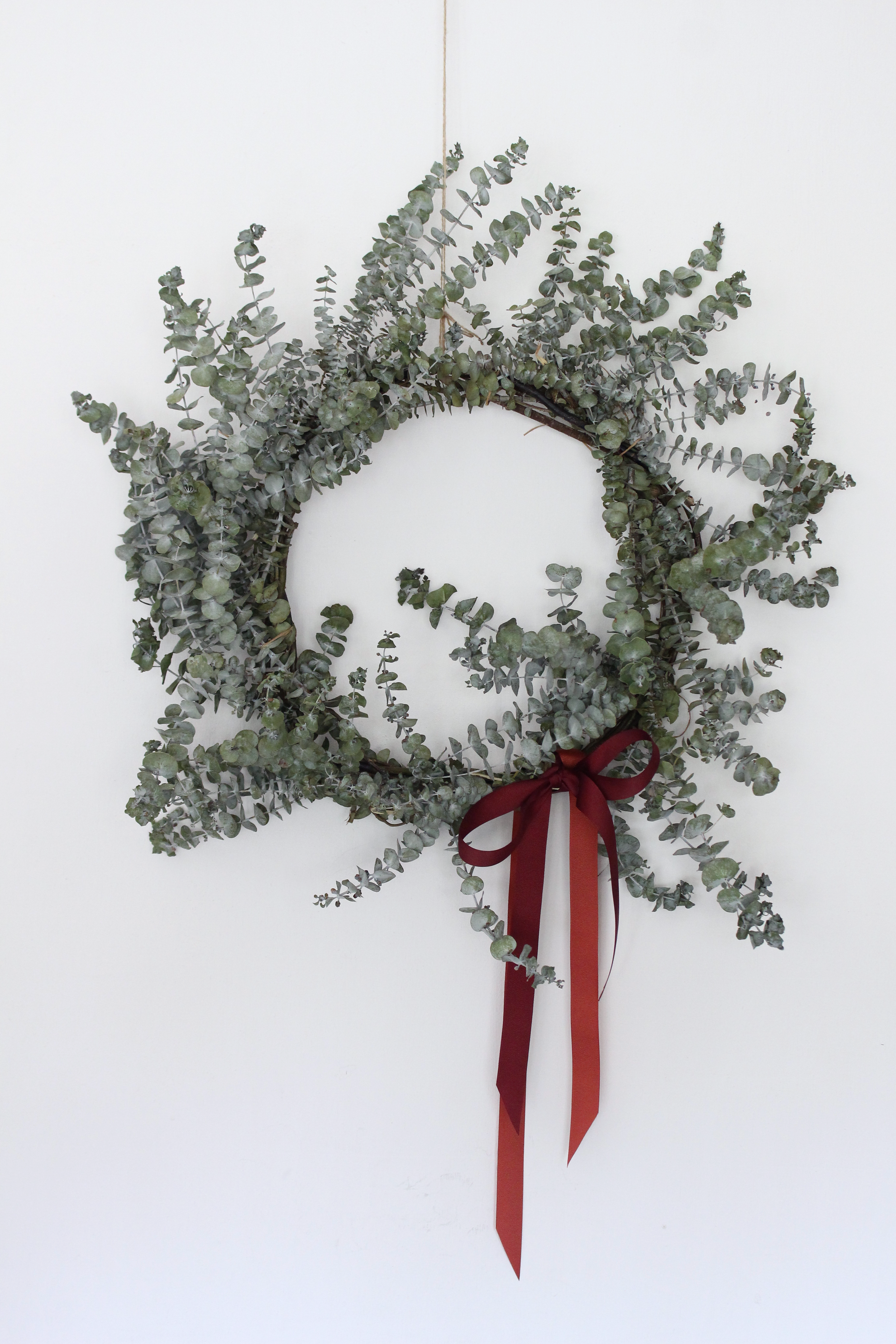FLORA ECUALYPTUS CHRISTMAS WREATH