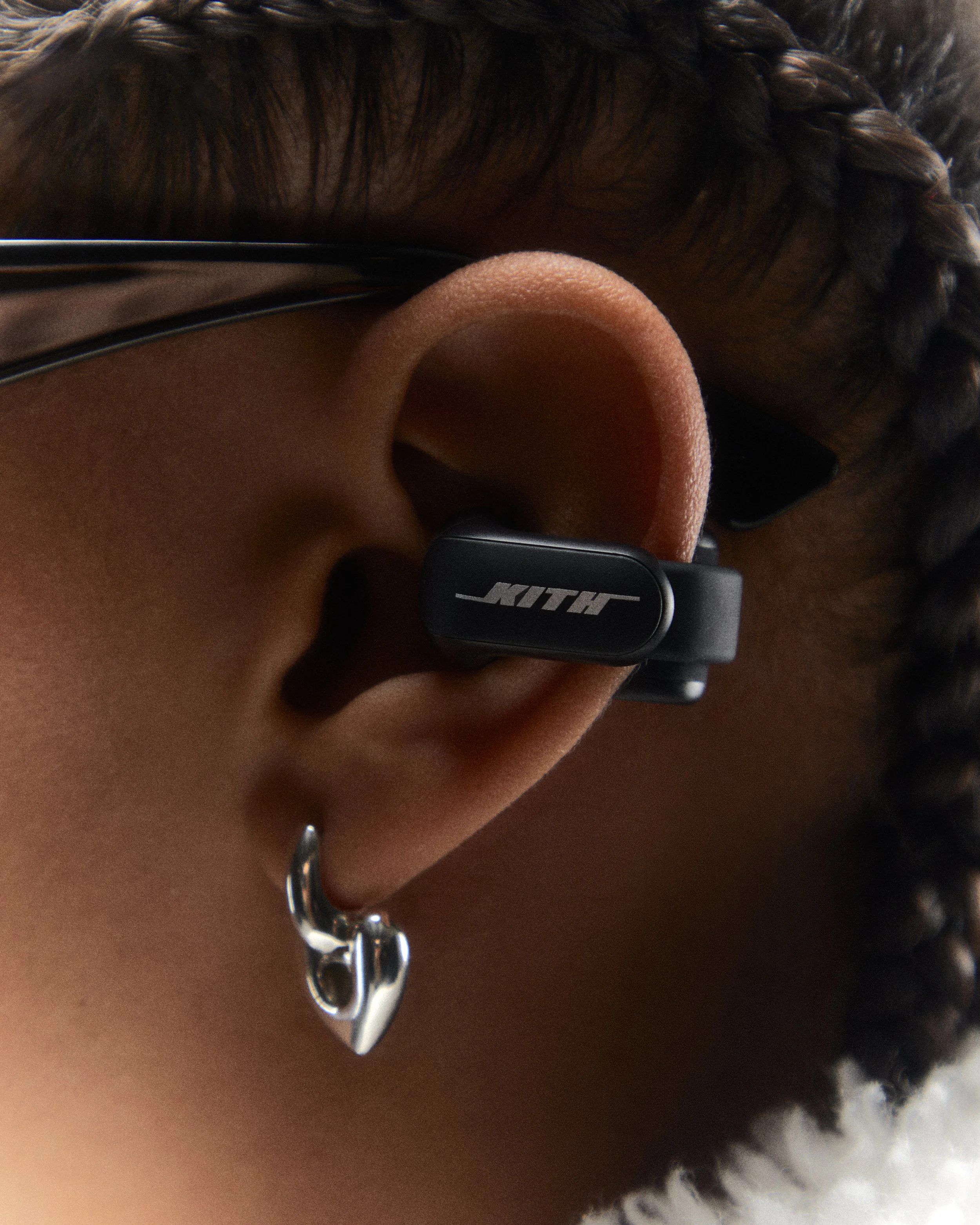 BOSE ON-BODY_1991_SHOT 08.JPG