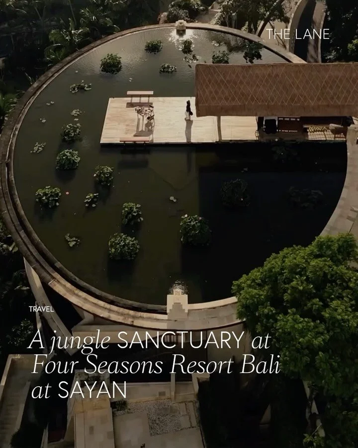 Suspended between sky and jungle, @fsbali at Sayan feels less like a destination and more like a quiet return. Mist on the treetops, the sound of the Ayung River below, weddings and honeymoons here unfold in harmony with nature. We invited photograph