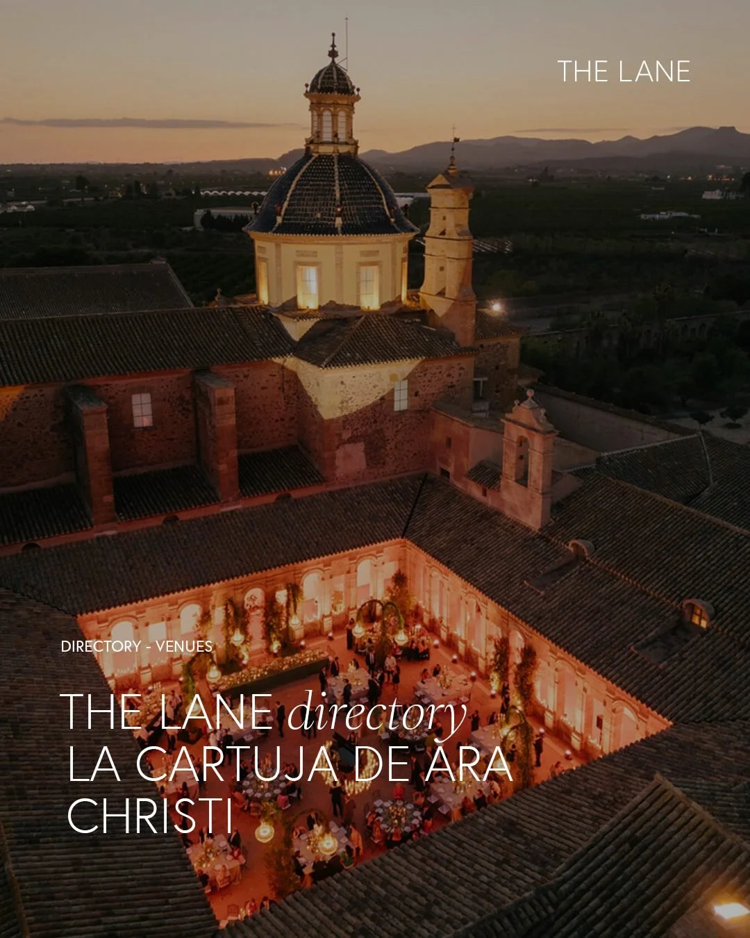 The echo of footsteps, sunlight turning carved stone to gold, and the scent of Mediterranean gardens drifting through arched cloisters, @cartujadearachristi, nestled in Valencia, hums with centuries of quiet stories. Here, a wedding doesn&rsquo;t fee