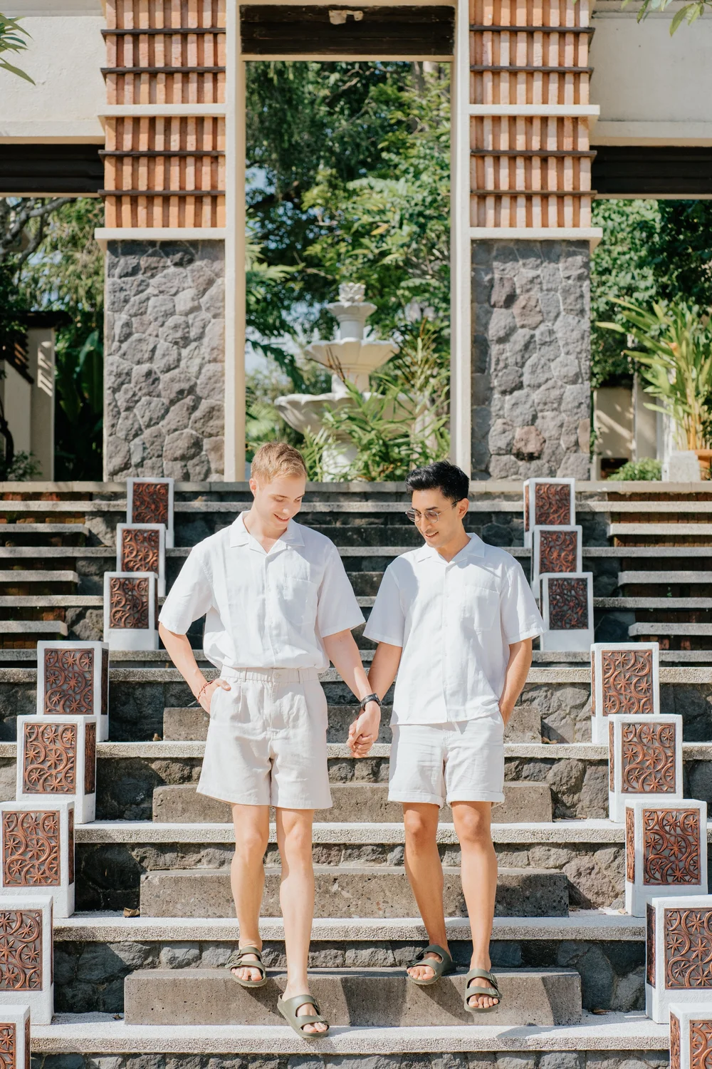 Romantic Anniversary &amp; Honeymoon Travel in Singapore and Bali - Nusa Dua