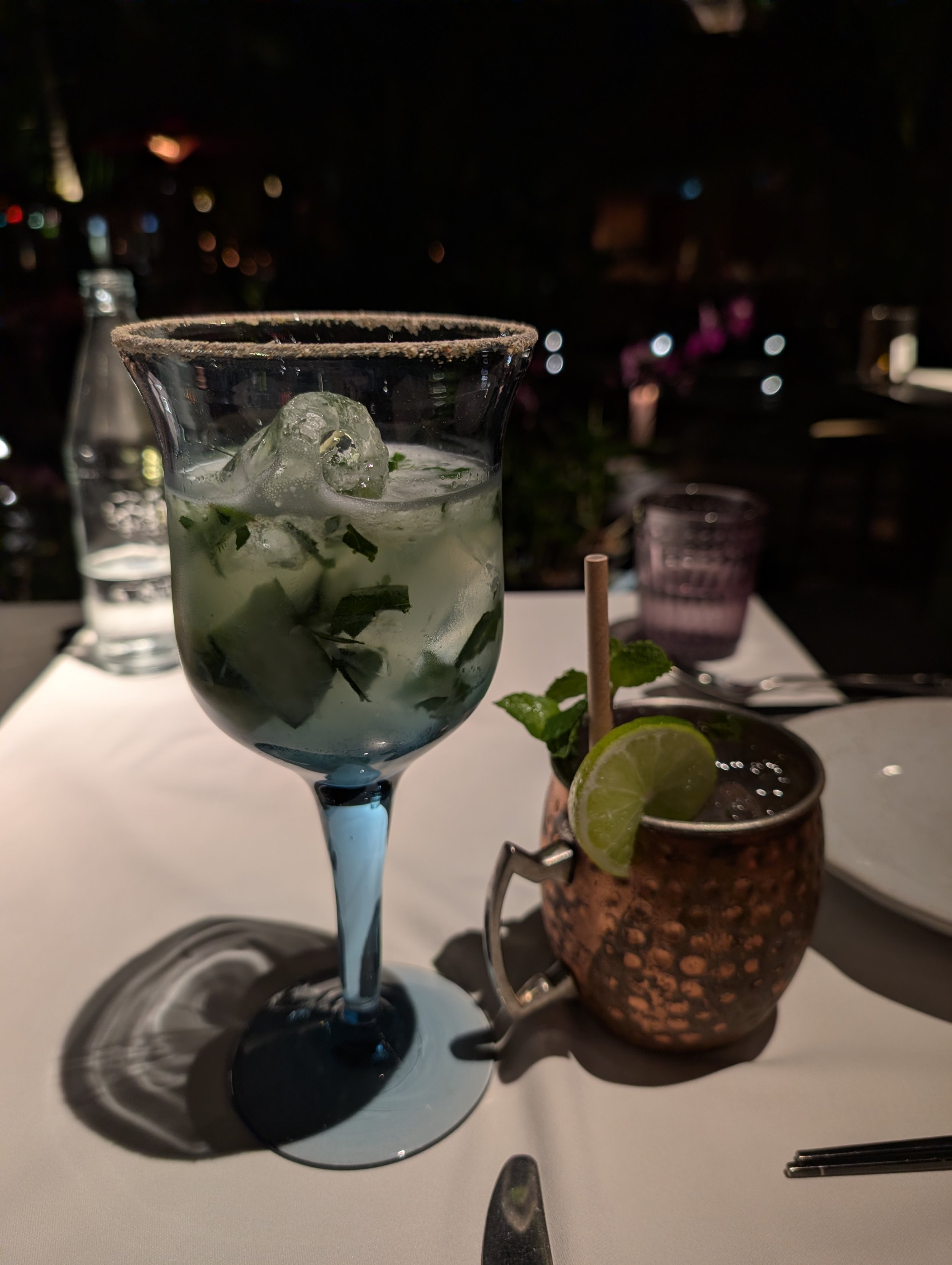 Cocktails, Manda de Laos