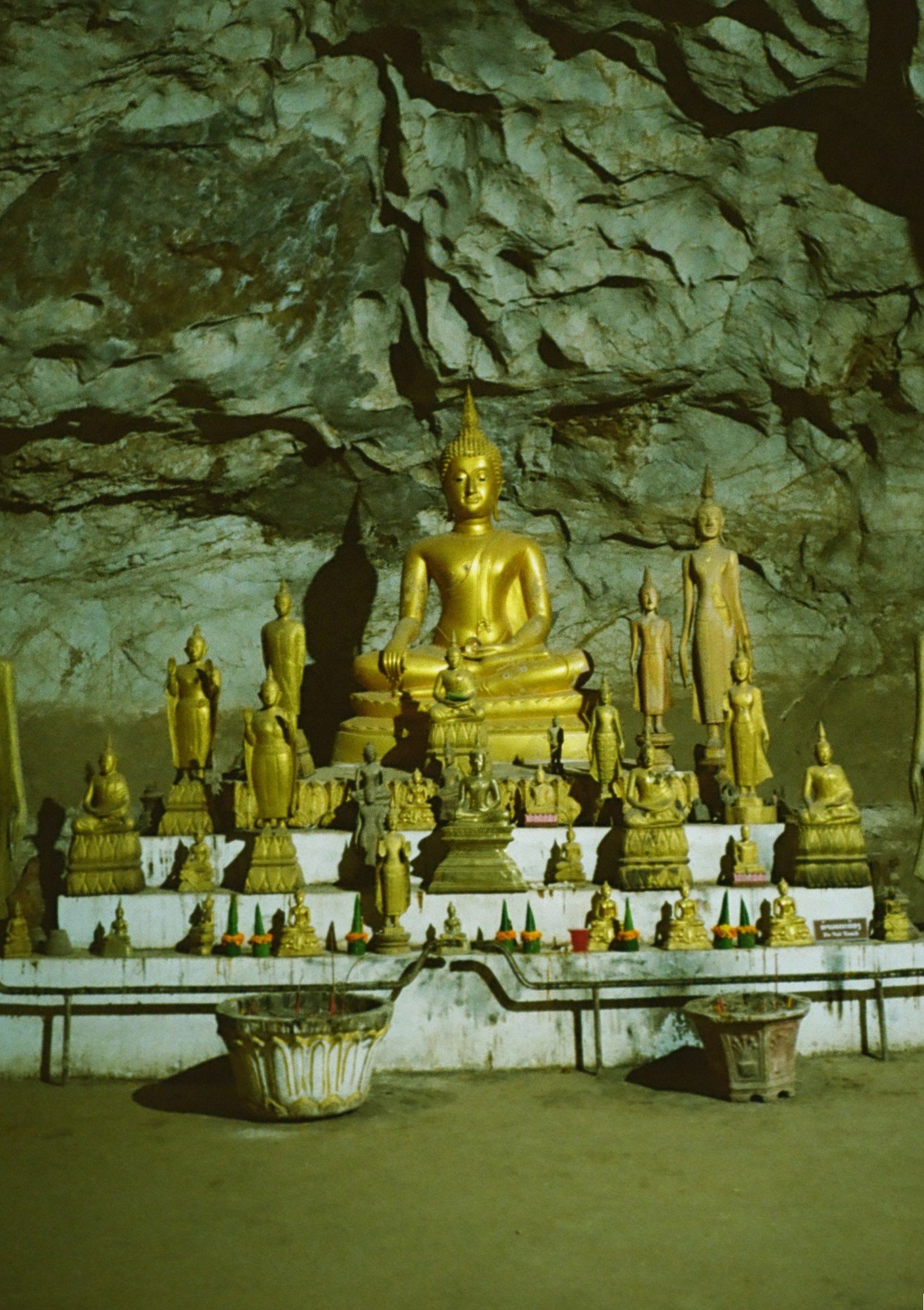 Buddha statues, Pak Ou Caves