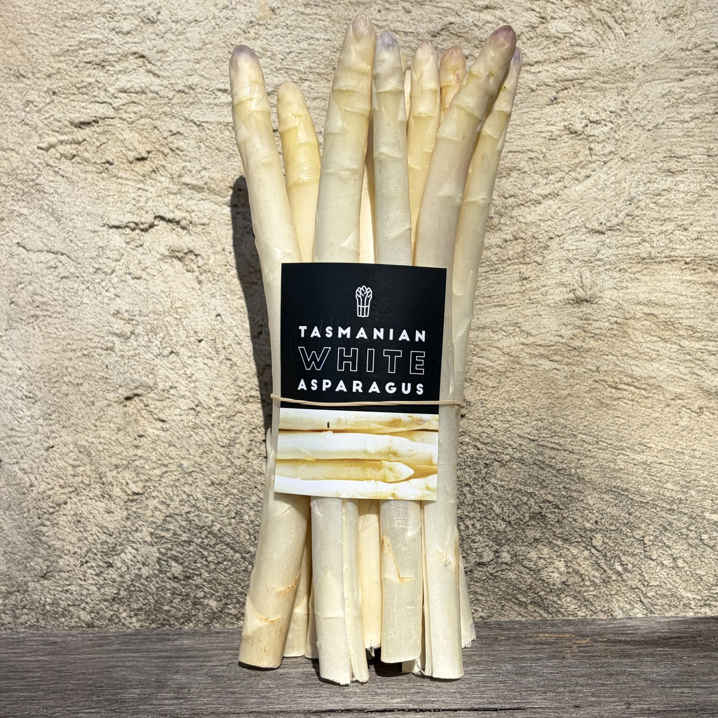 White-Asparagus-bundles.jpg