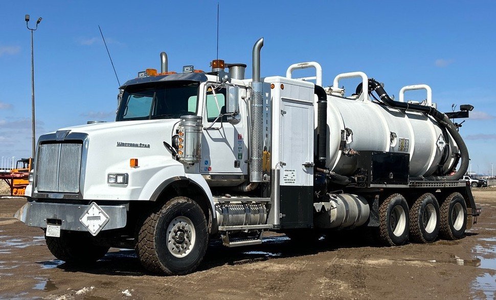 [New] 2010 Western Star 4900SA Vacuum Truck