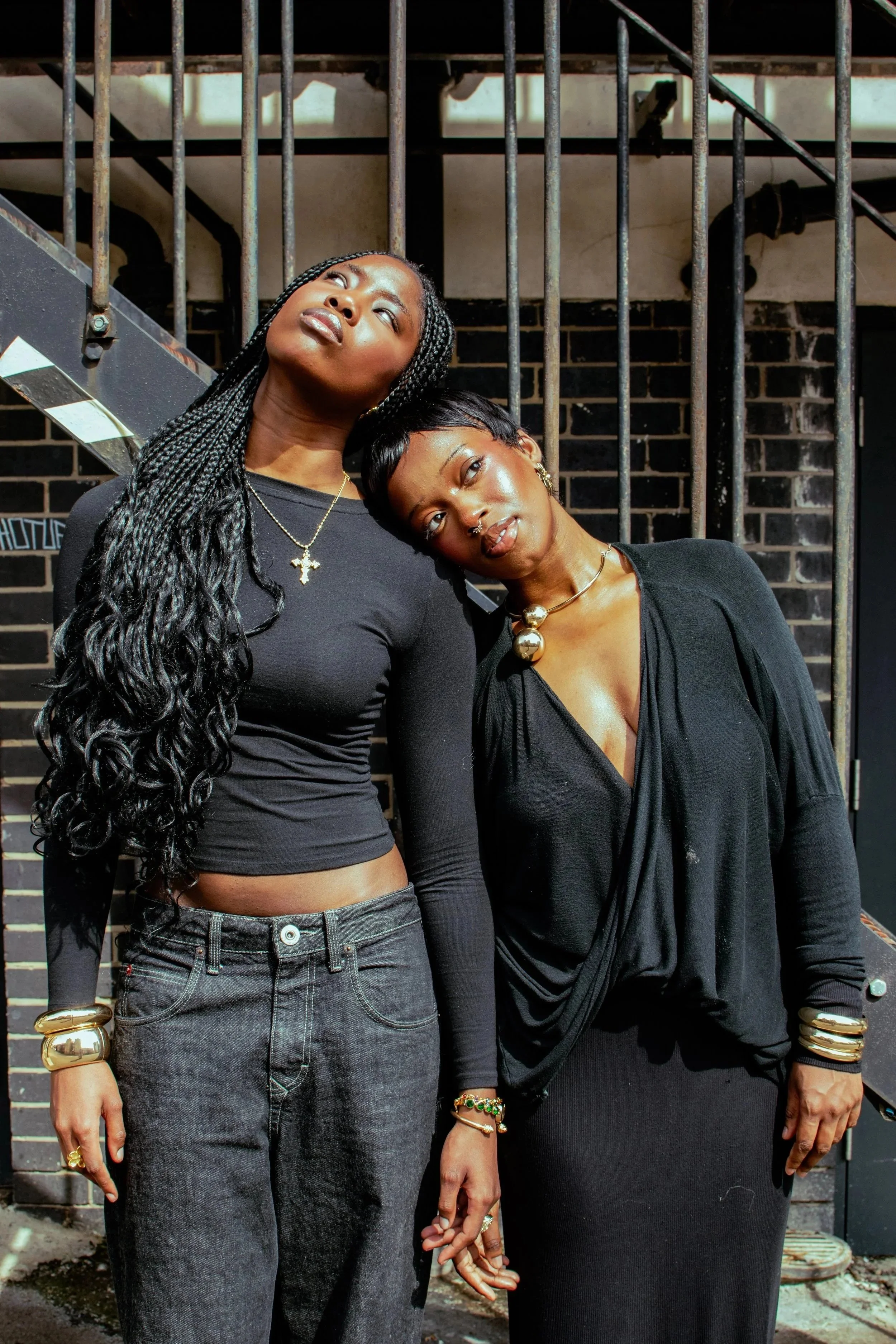 SISTERS, FRIENDS, SISTERHOOD