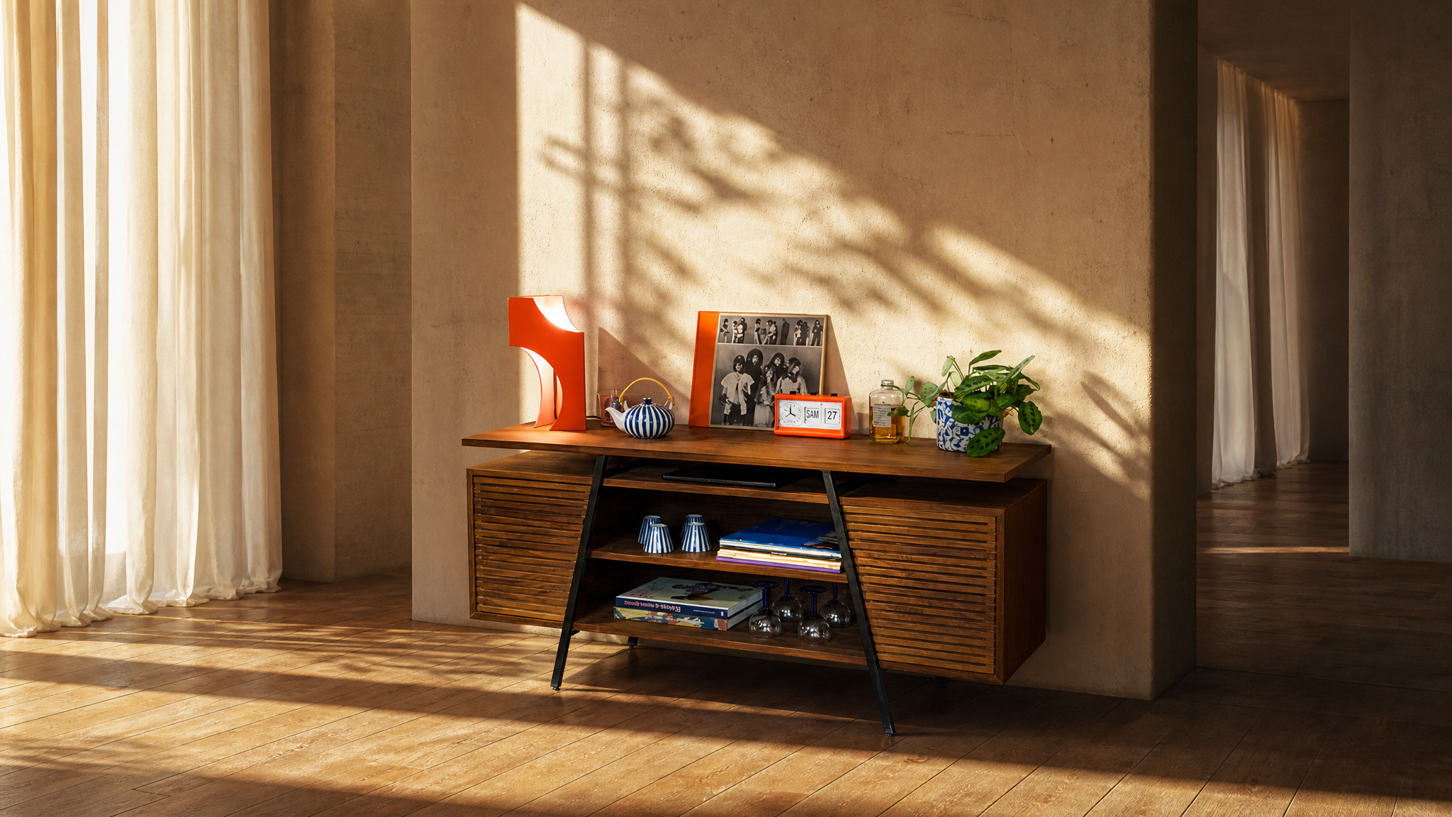 Le buffet T001 fait de noyer européen de la collection tetra par Obra Studio