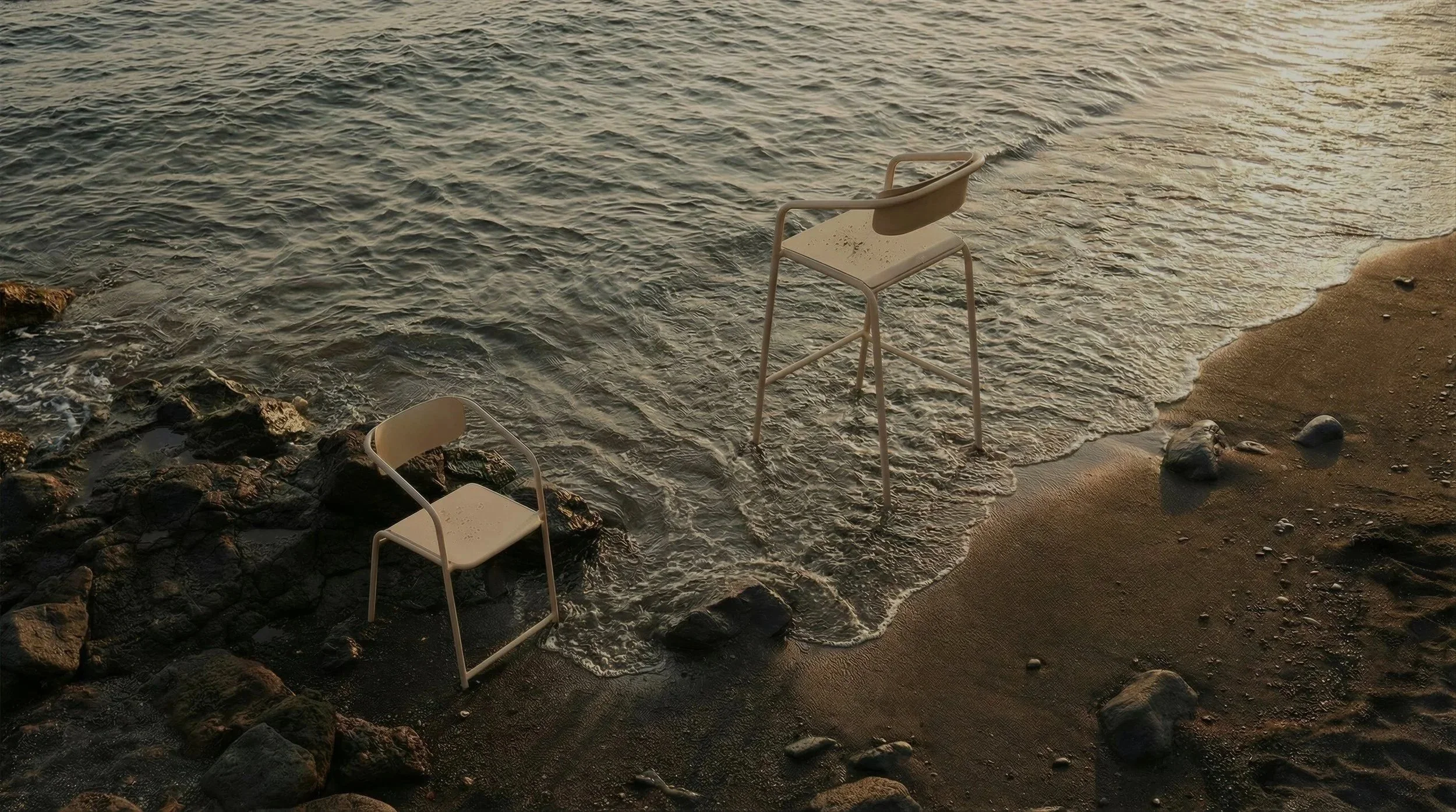Les chaises empilables de la collection outdoor Ulises