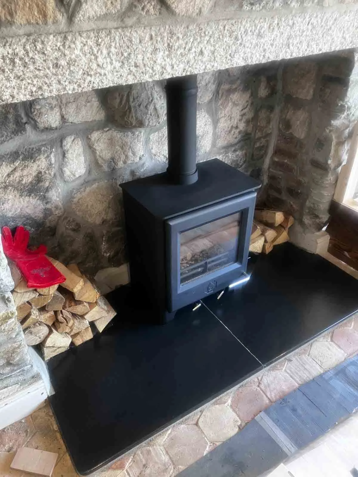 Traditional Cornish Fireplace with Woodwarm Logburner