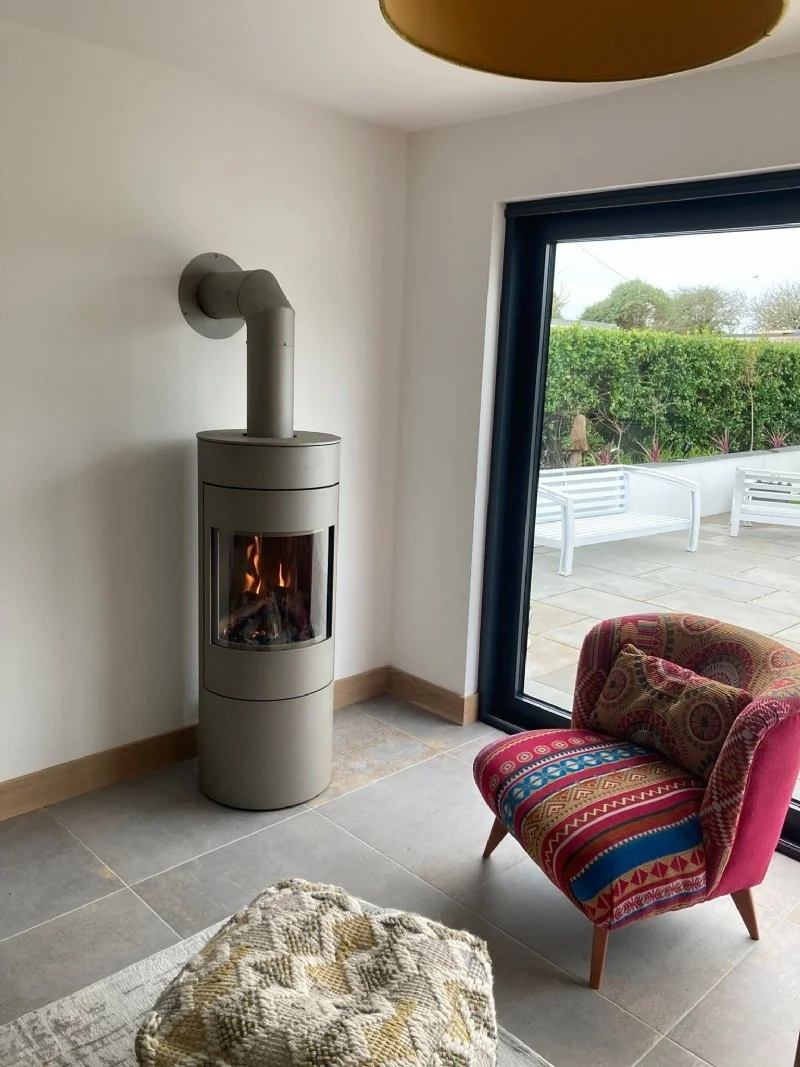 Freestanding Rais Fireplace