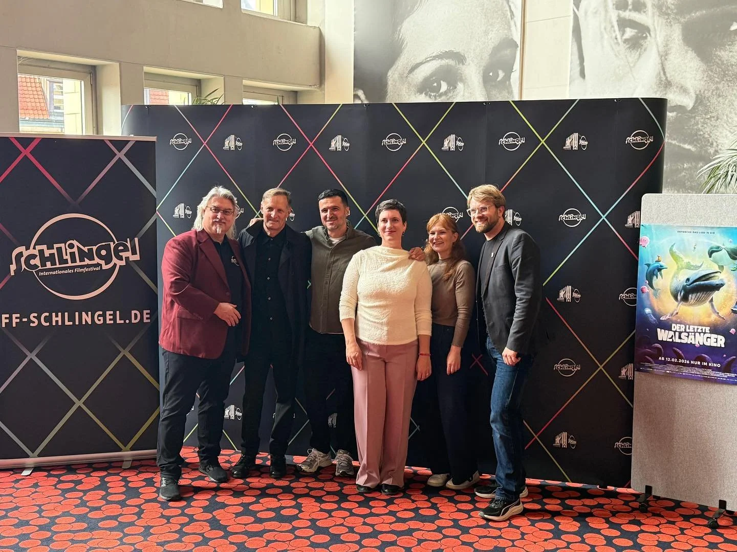 What a crazy week! 7 days, 4 festivals, 8 screenings. We are thrilled that THE LAST WHALE SINGER has now been shown on the big screen! And we are delighted about our first award, the „Club of Festivals - Children“! 🐳✨🍿
Thank you to all