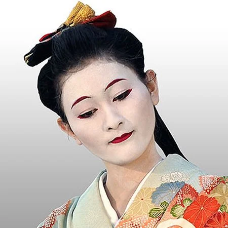 Close-up-of-mihane_5030394-02 2.jpg