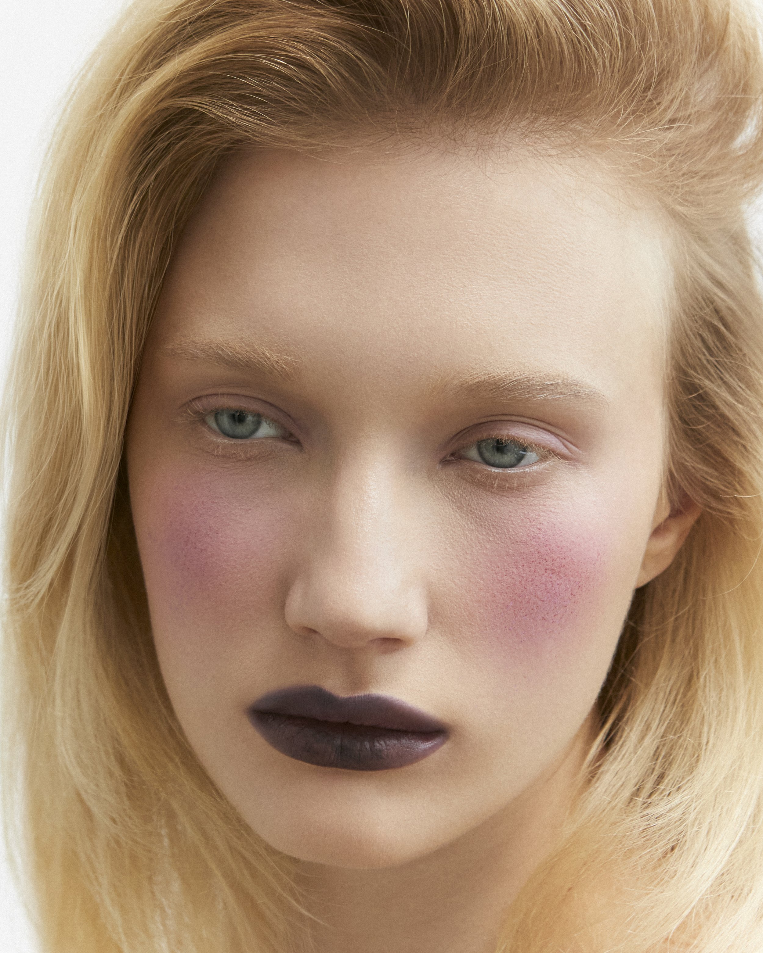 BEAUTY STORY_DARIA_3_CHEEKS_6946.jpeg