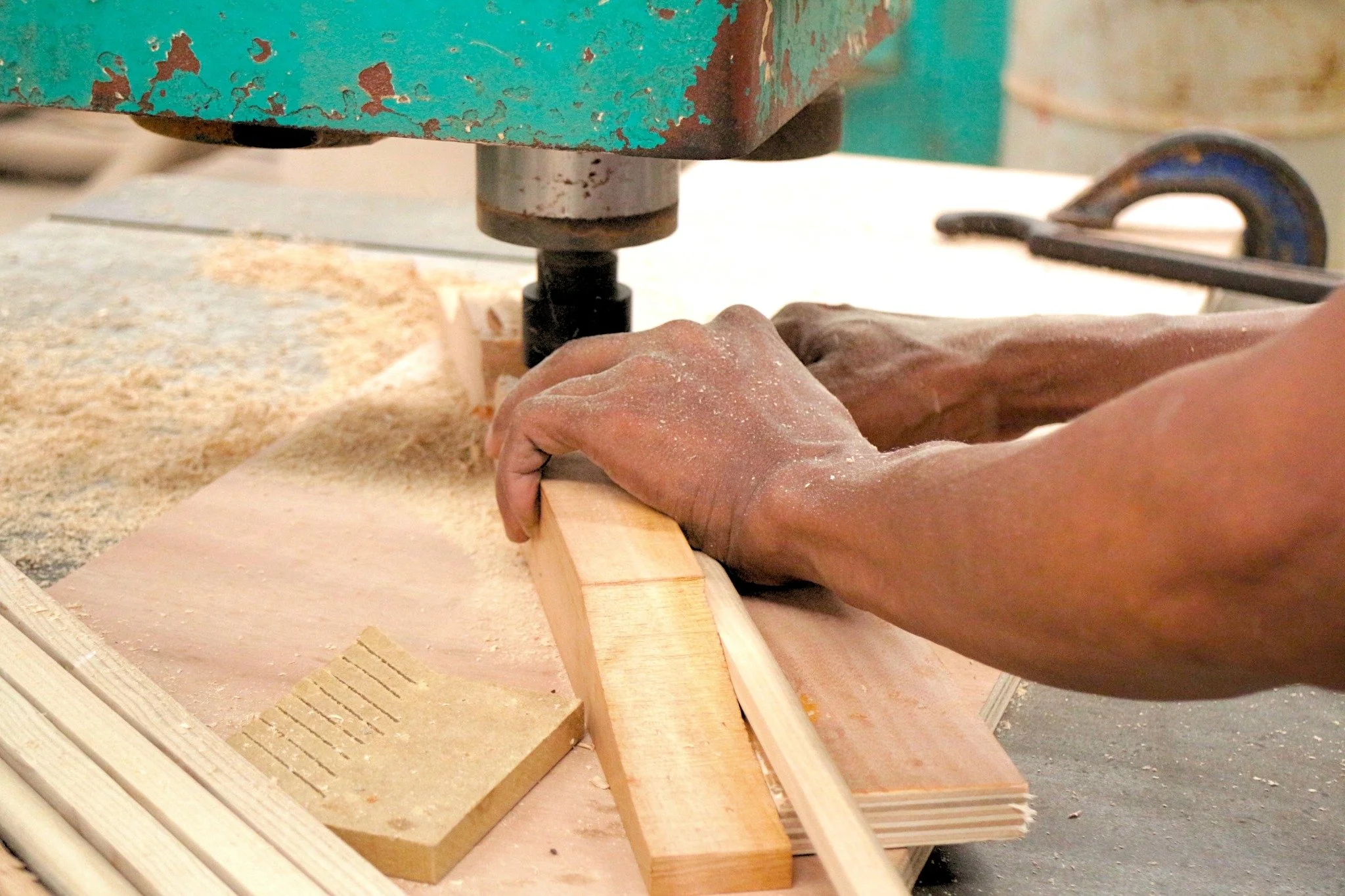 Precision in every cut.

Get in touch with us to find out more.
Website: www.pacific-traders.com | Email: csg@pacific-traders.com
.
.
.
.
#pacifictraders #manufacturing #furniture #craftsmanship #quality #rattan #madeinCebu