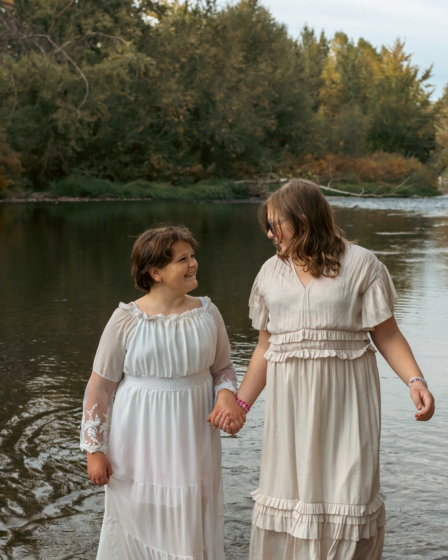 Let&rsquo;s talk about a common worry I hear from moms when planning a photo session: &lsquo;Will my kids feel comfortable in front of the camera?&rsquo;

Here&rsquo;s the truth: kids don&rsquo;t need to pose perfectly or sit still for a &lsquo;serio