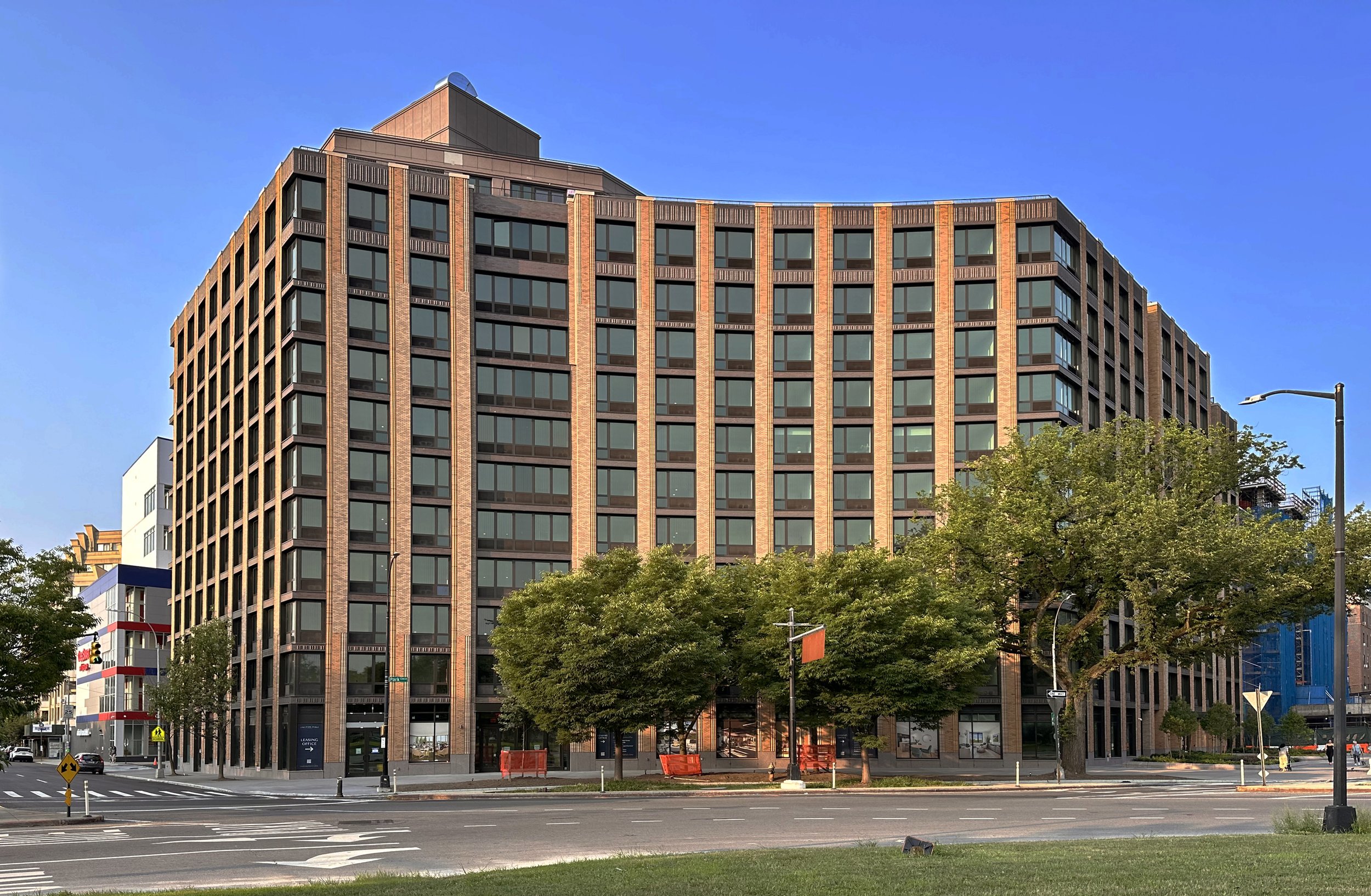 1 Park Point