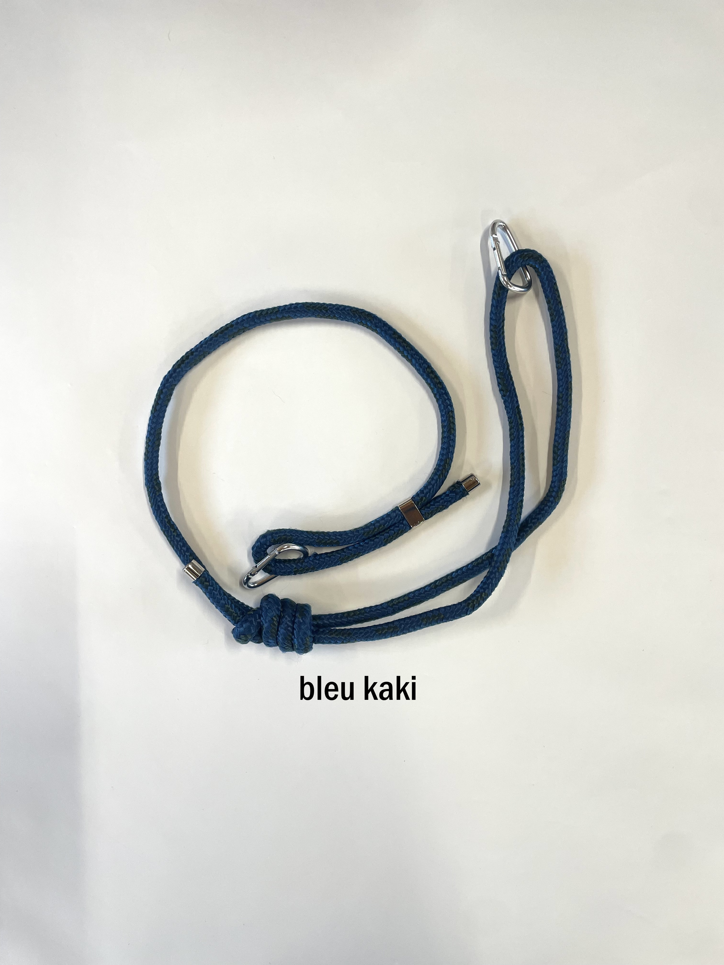 bleu kaki.png