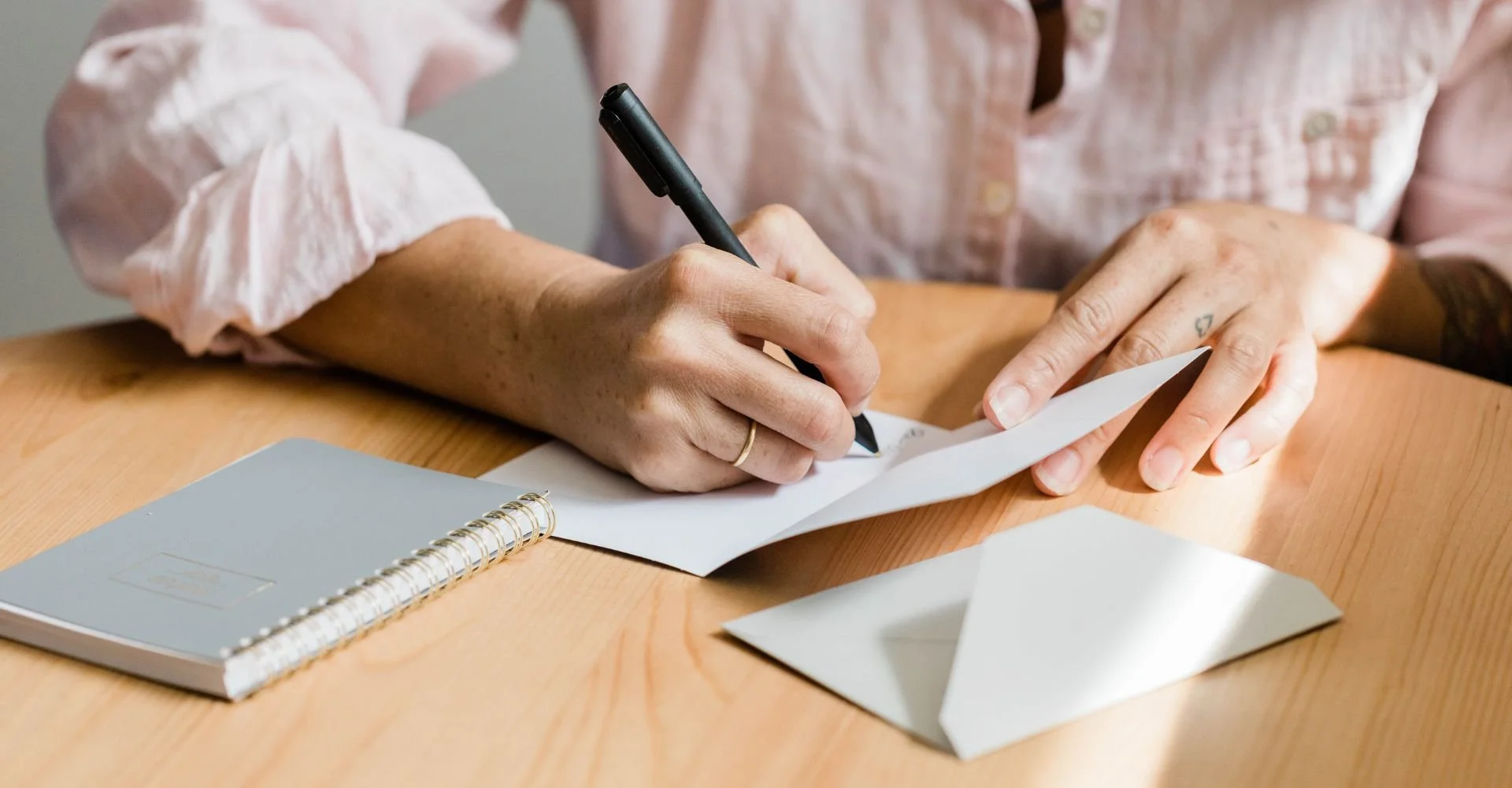 How to Write an Anniversary Card