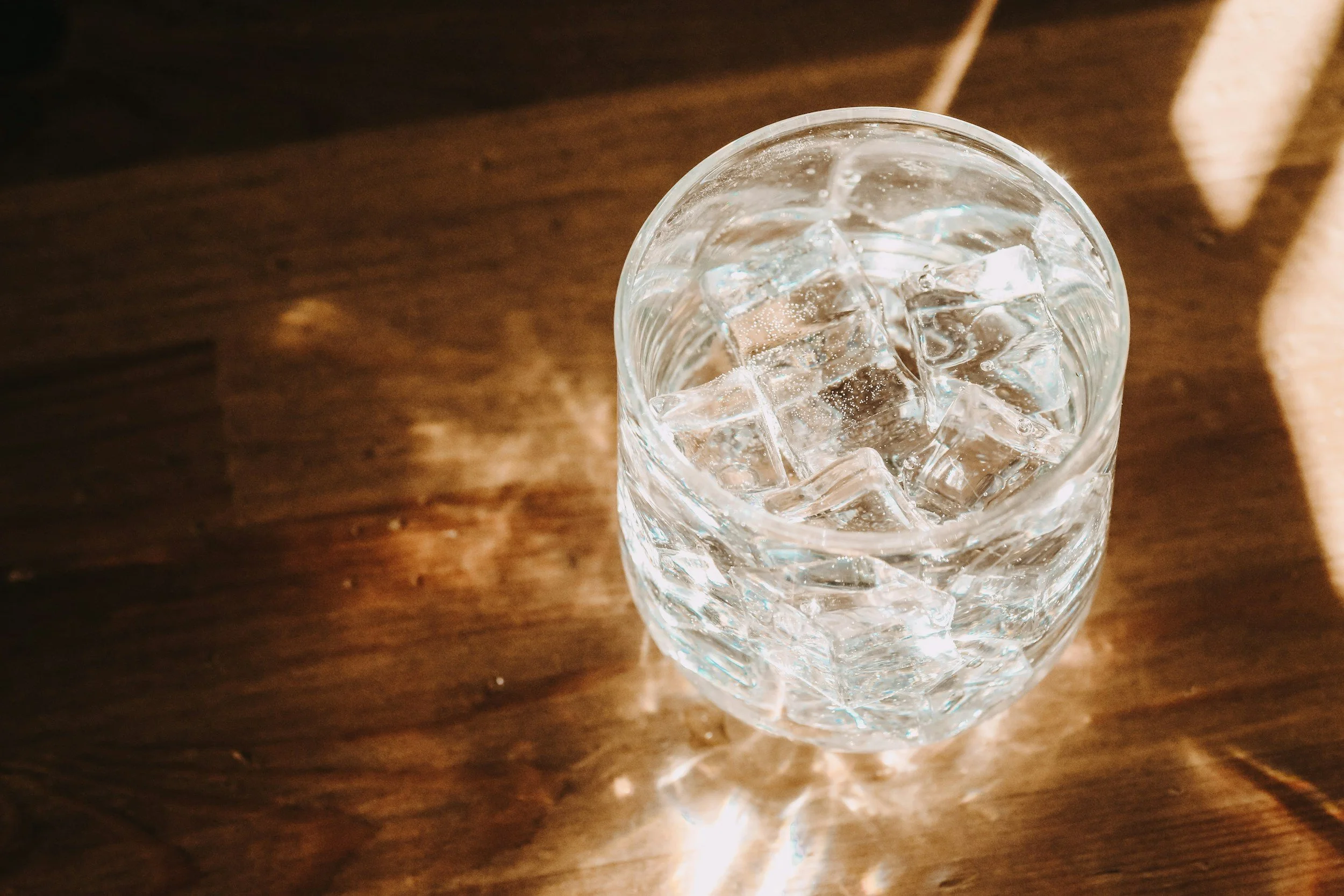 Best Crystal Cocktail Glasses in 2026: Rocks Glass Wins
