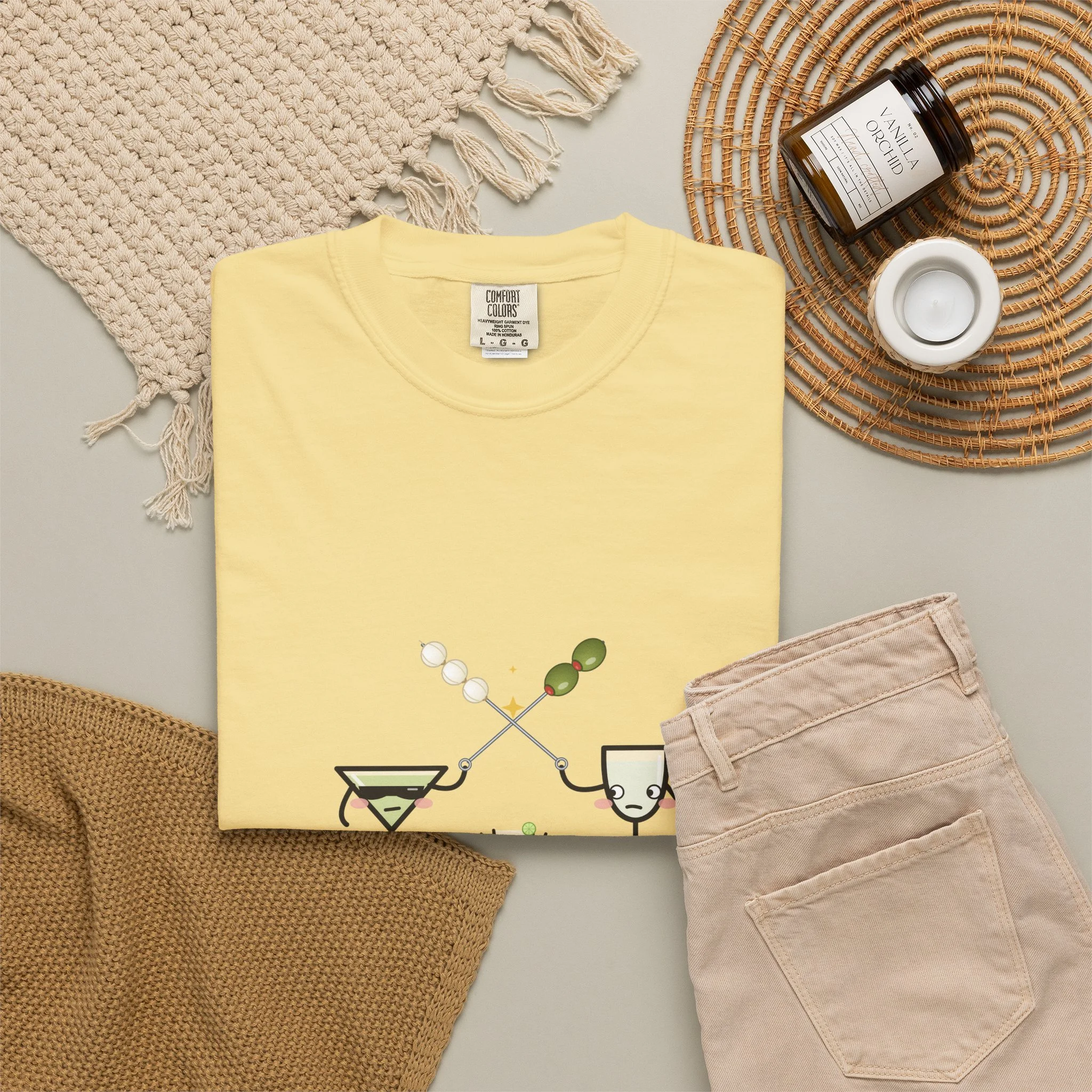 The Garnish War tee in Butter, detail view