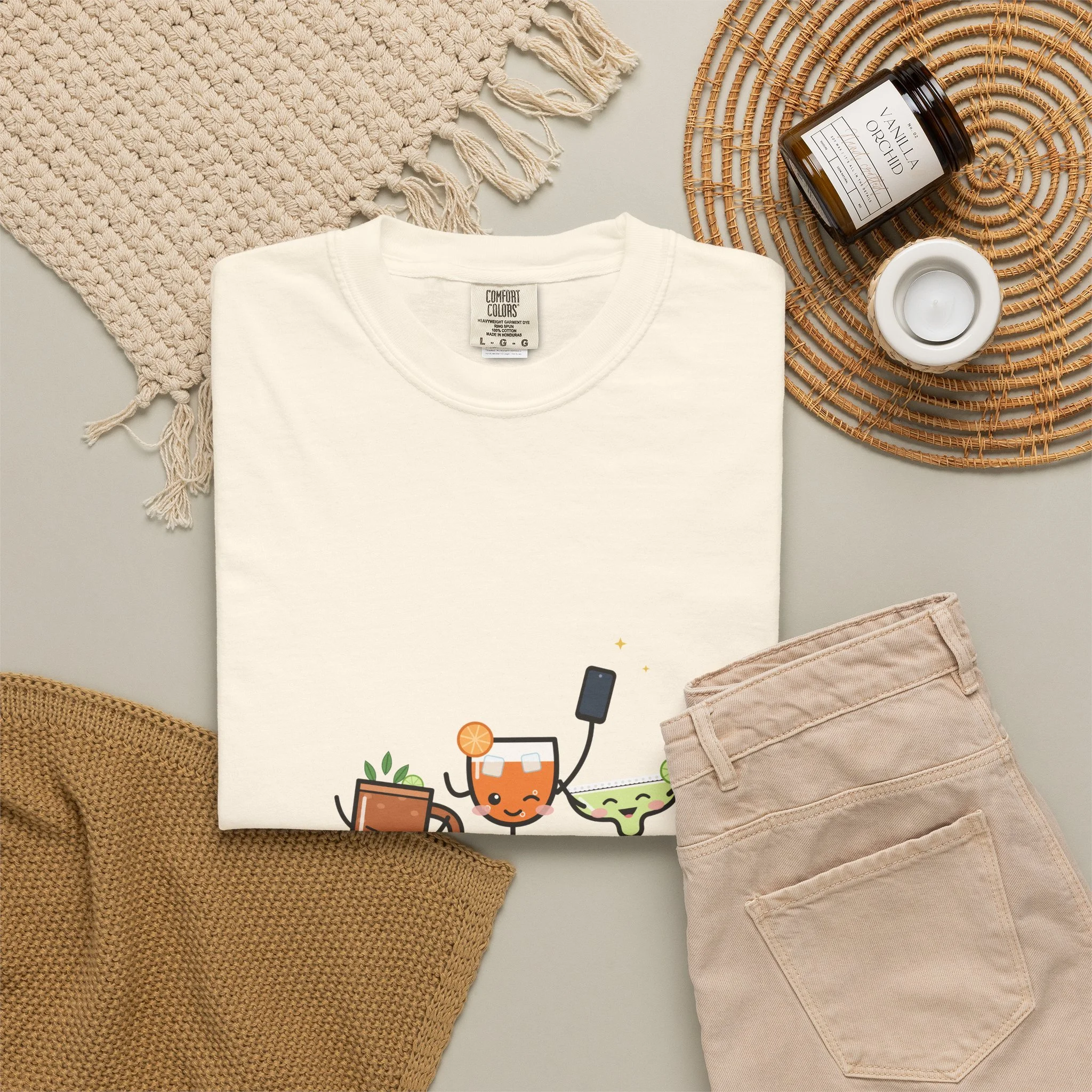 The Photo Round tee in Ivory, detail view