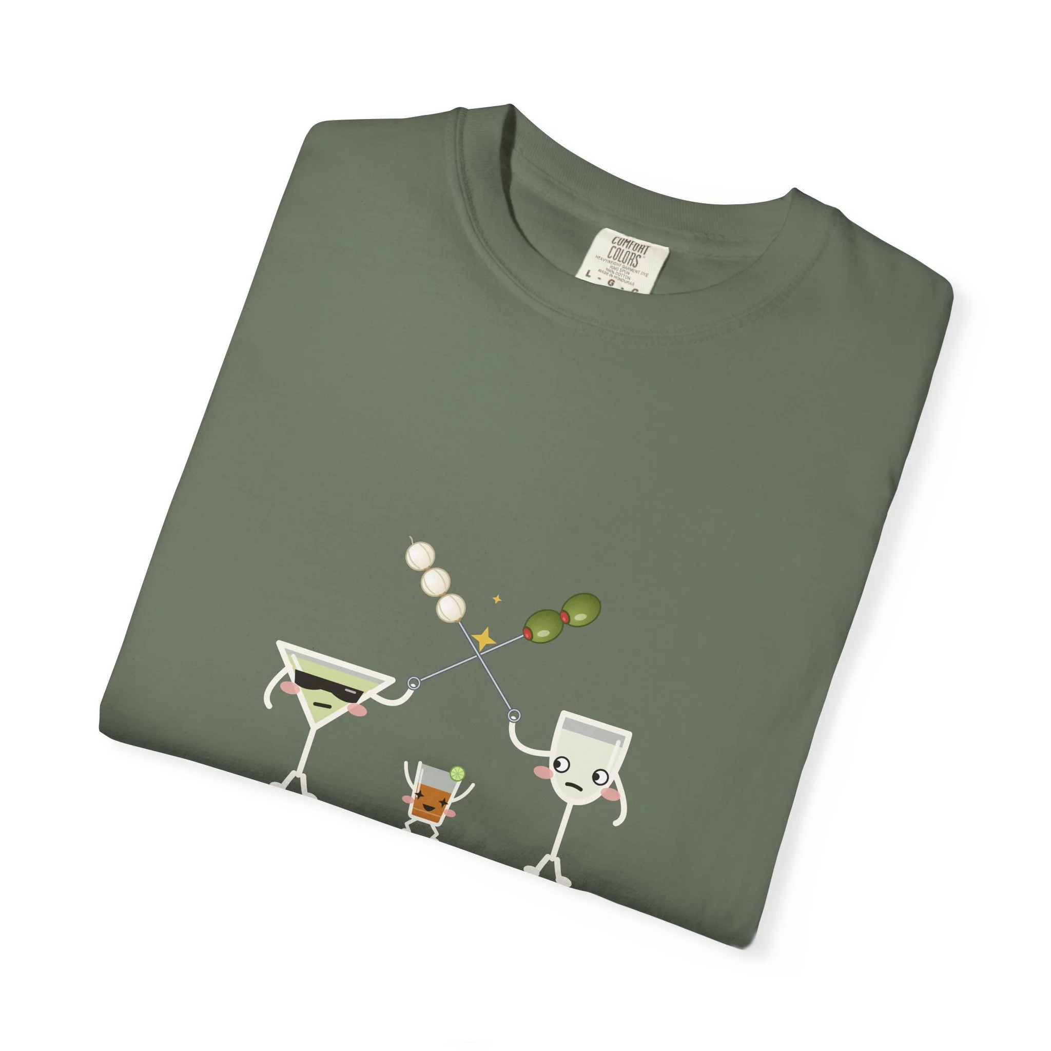 The Garnish War tee in Moss, detail view