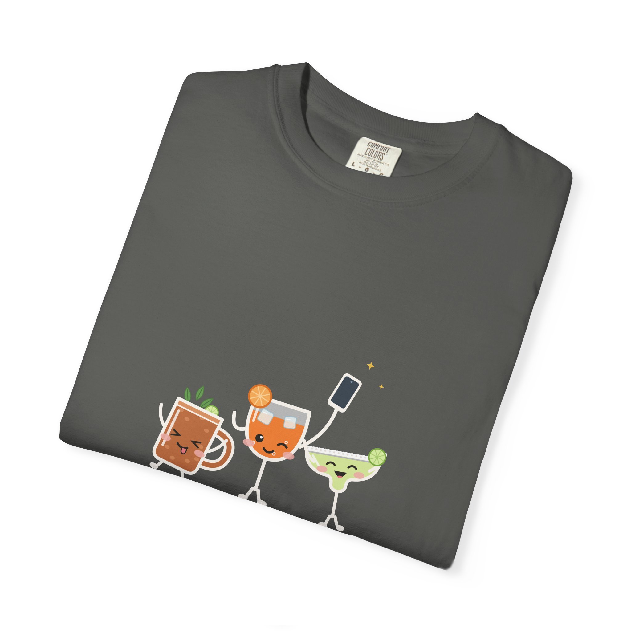 The Photo Round tee in Pepper, detail view
