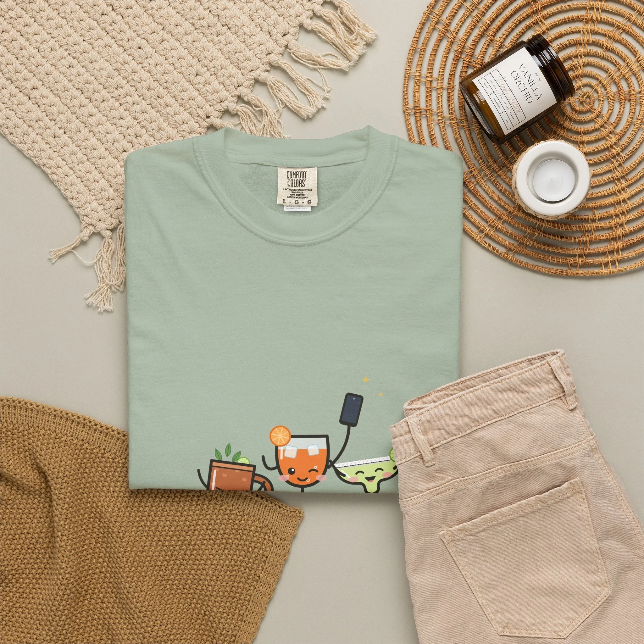 The Photo Round tee in Bay, detail view