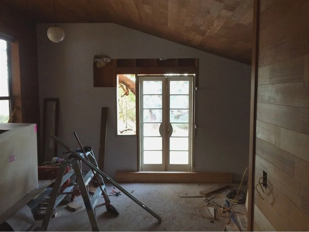 Dining room, doors to deck - another pair of great doors...