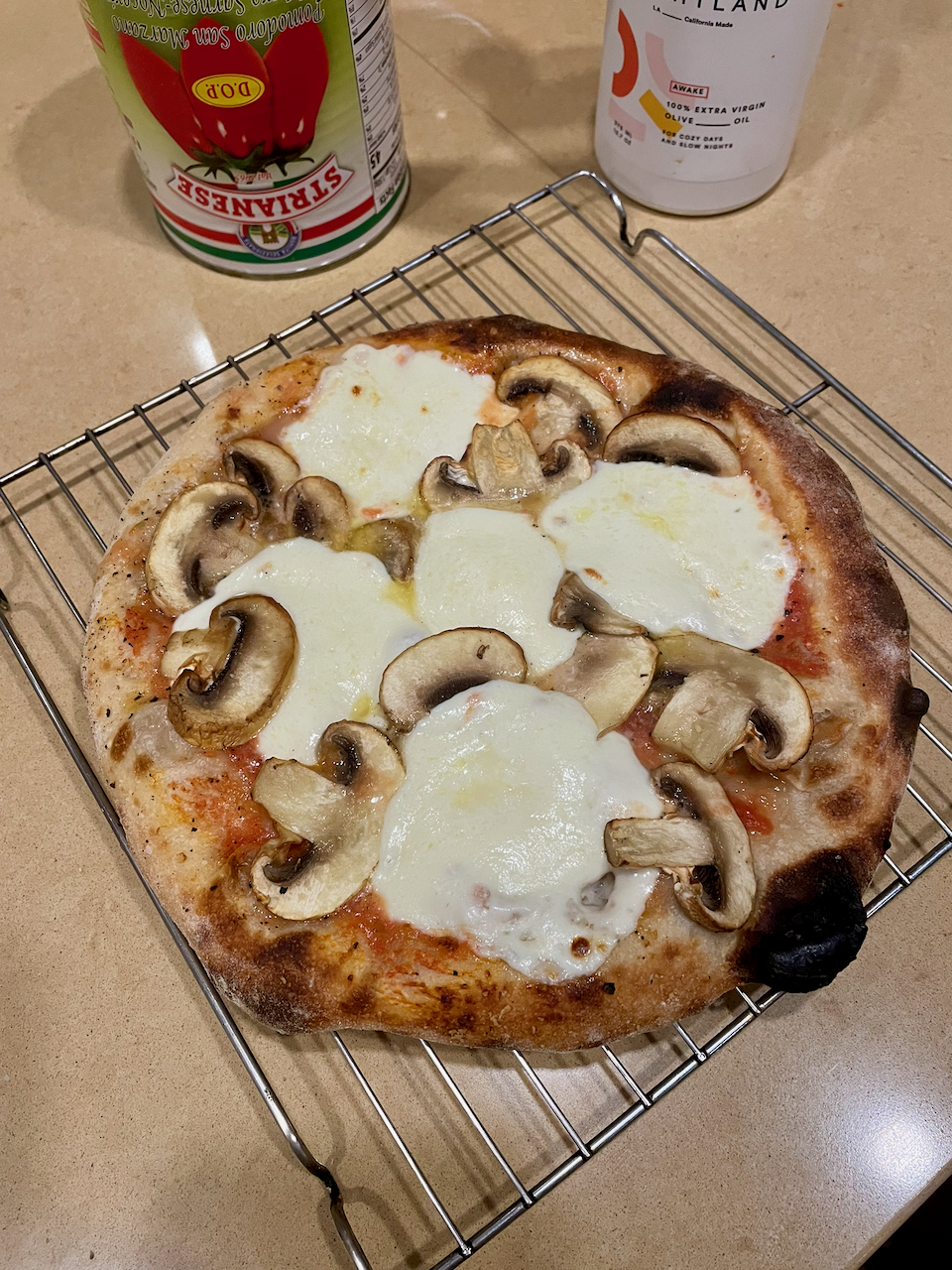 mush mozz pizza 2.png