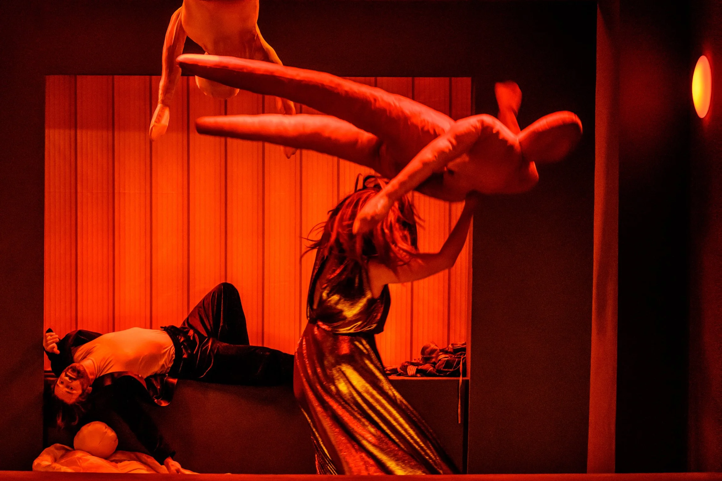 TOTENTANZ_25.9.26©judithStehlik_WEB_55a.jpg
