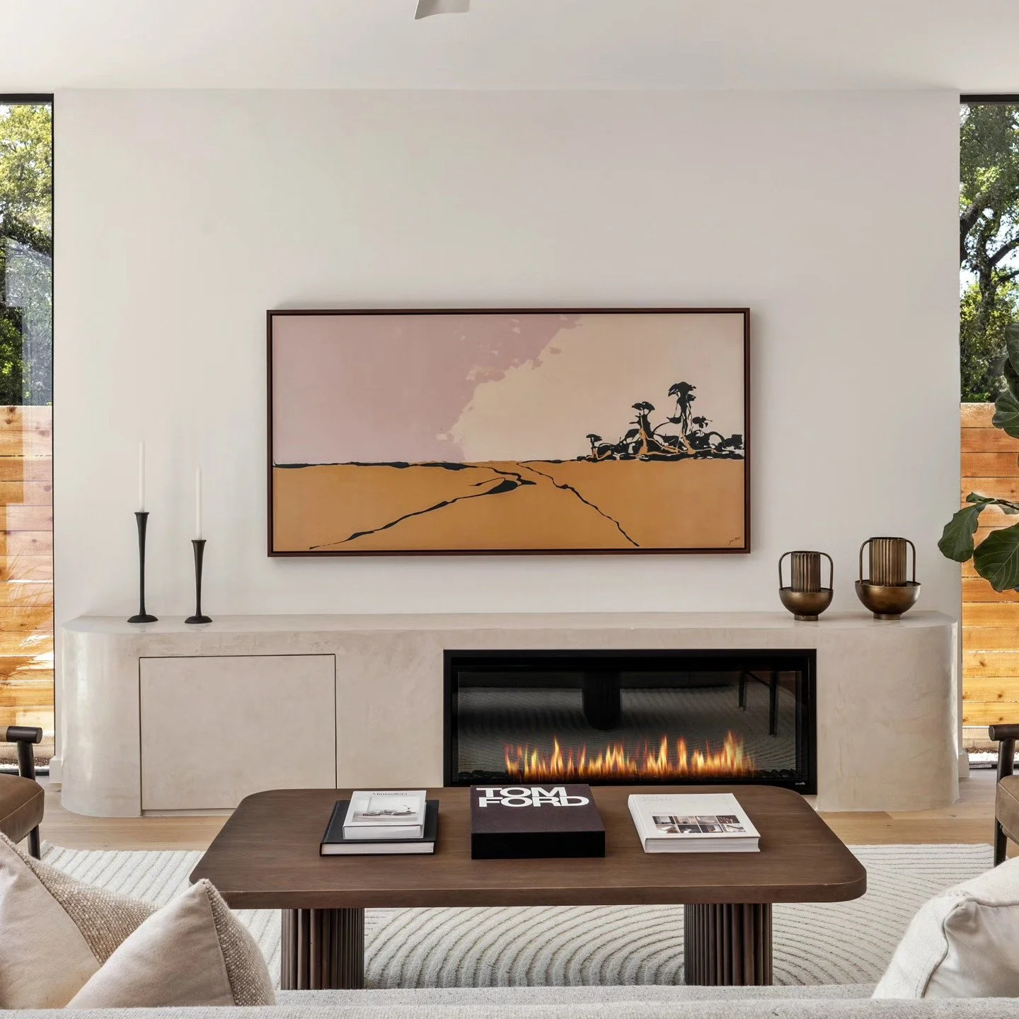 Although it's just a touch of Venetian plaster, it can certainly warrant attention and warm a room by the fire. Thank you @forsitestudio for the opportunities.
&mdash;
DM for consultation or visit the website to schedule.
&mdash;
#SexywallsATX #walla