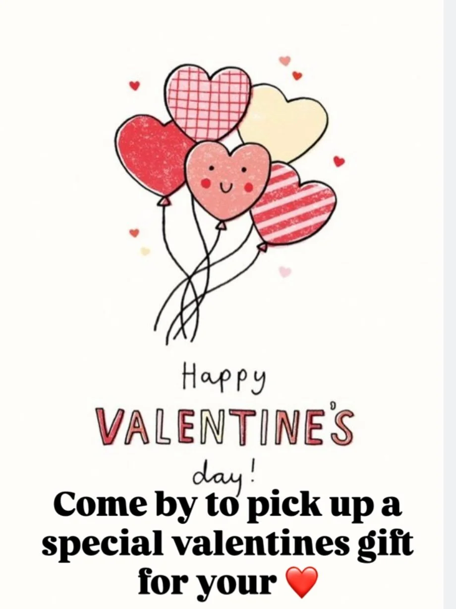 @coverednailbar has some @therecovercollection gift sets (a travel candle, ButtaOil, SugaOil) comes in a cute bag for easy gifting&hellip;.. available while they last&hellip;. I have a few left but they are going fast! $25