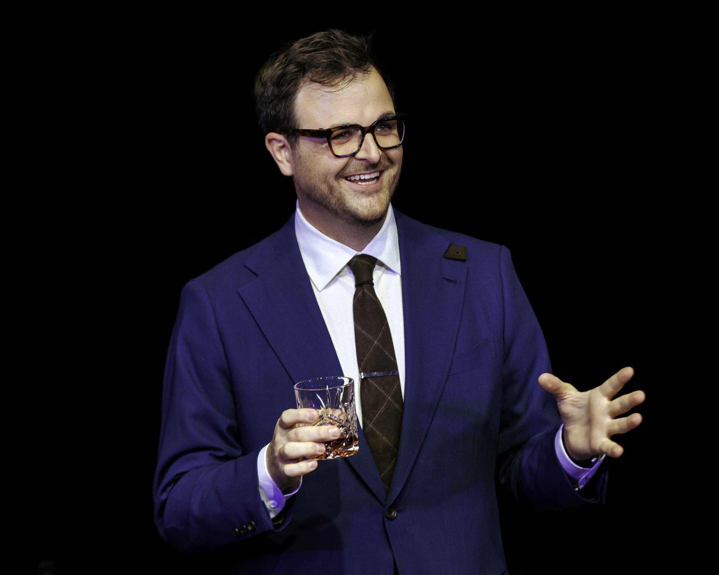 Chicago Magic Lounge: Ryan Plunkett Old Fashioned Magic