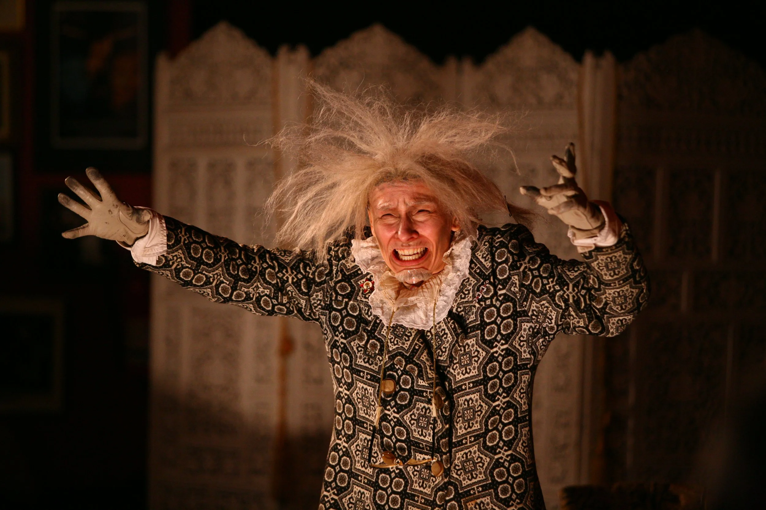 Walkabout Theater: Poor, Poor, Lear