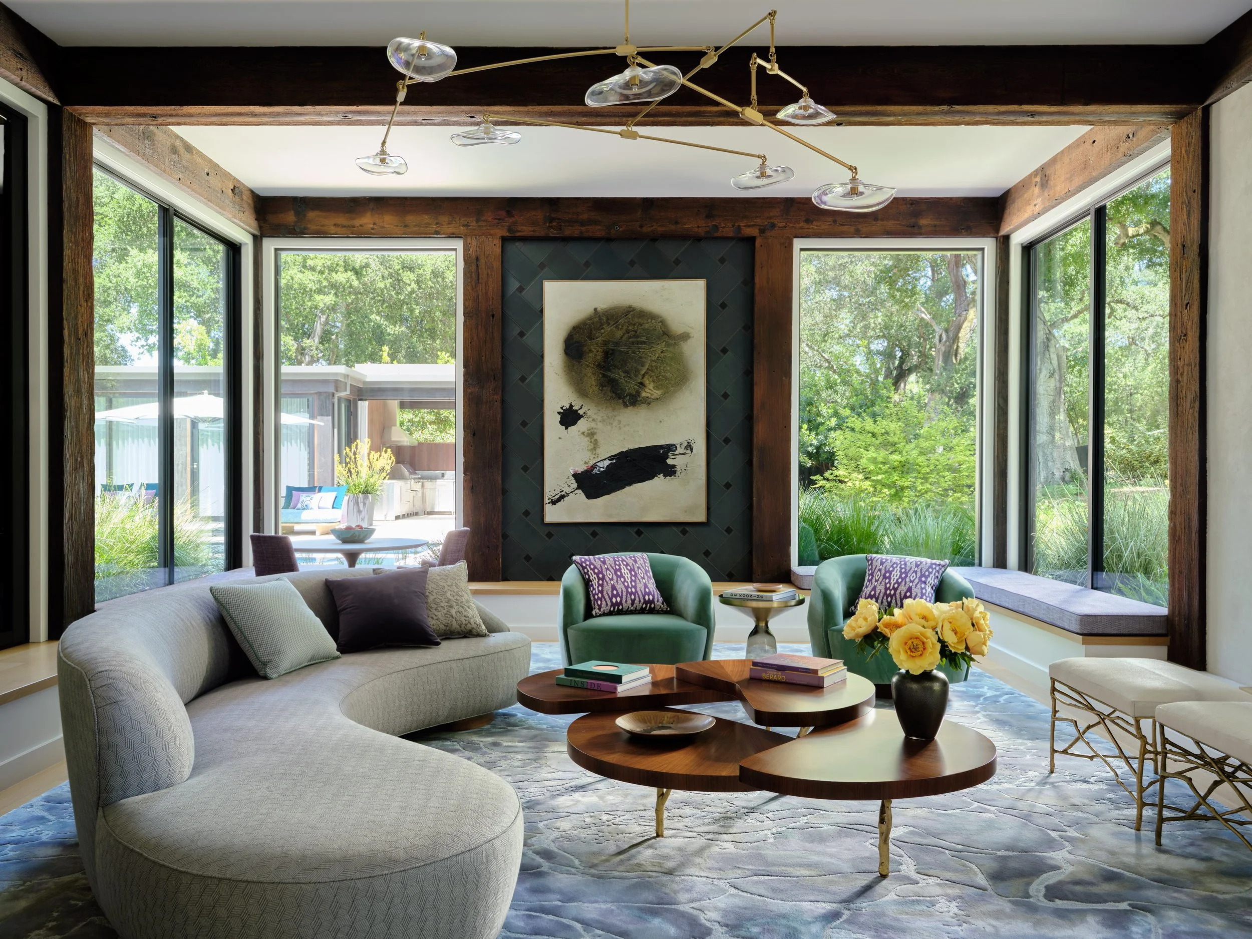 PENINSULA MIDECENTURY MODERN