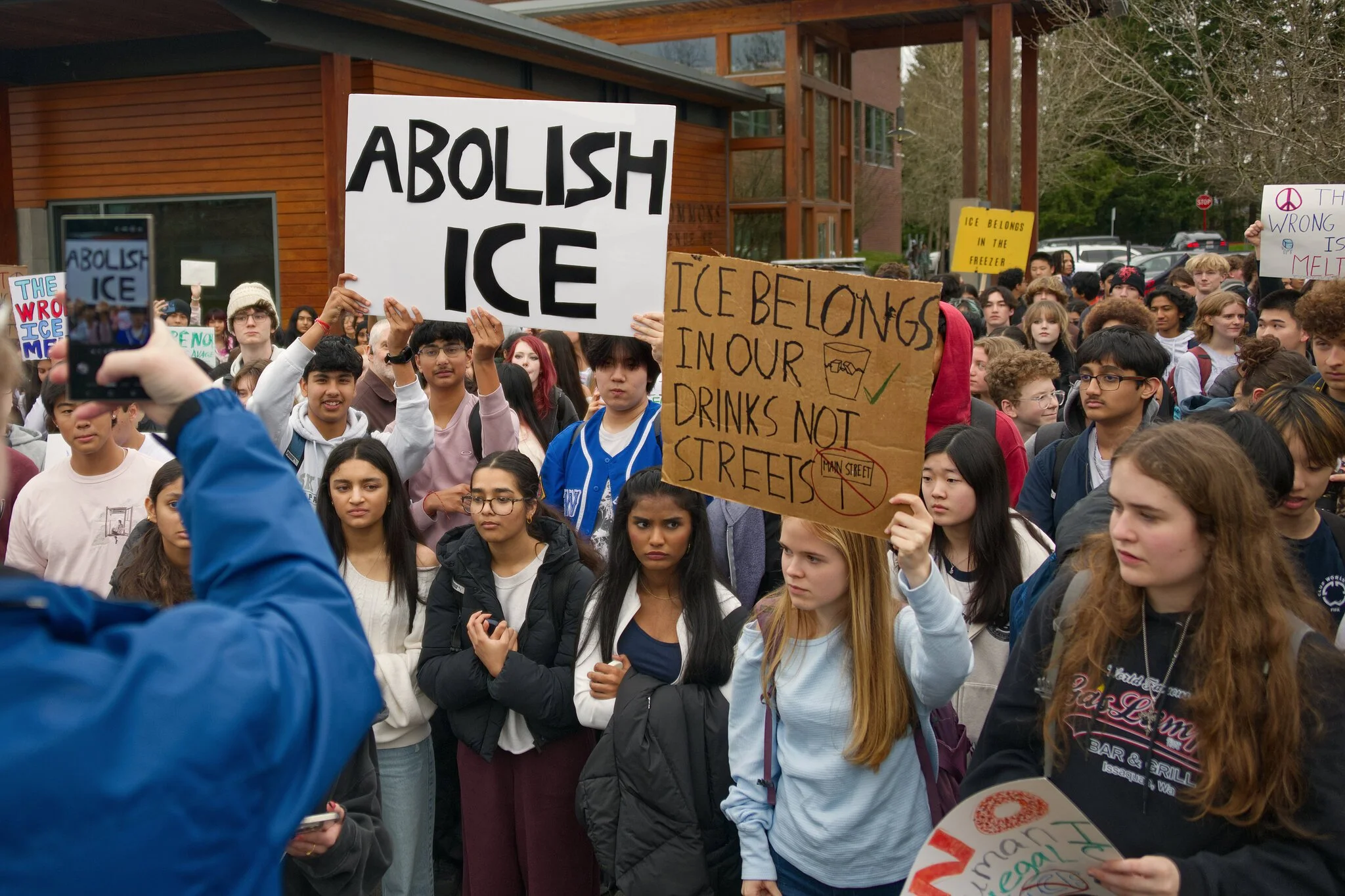2026-02-02-Sammamish-ICE-Protest-0022.jpg