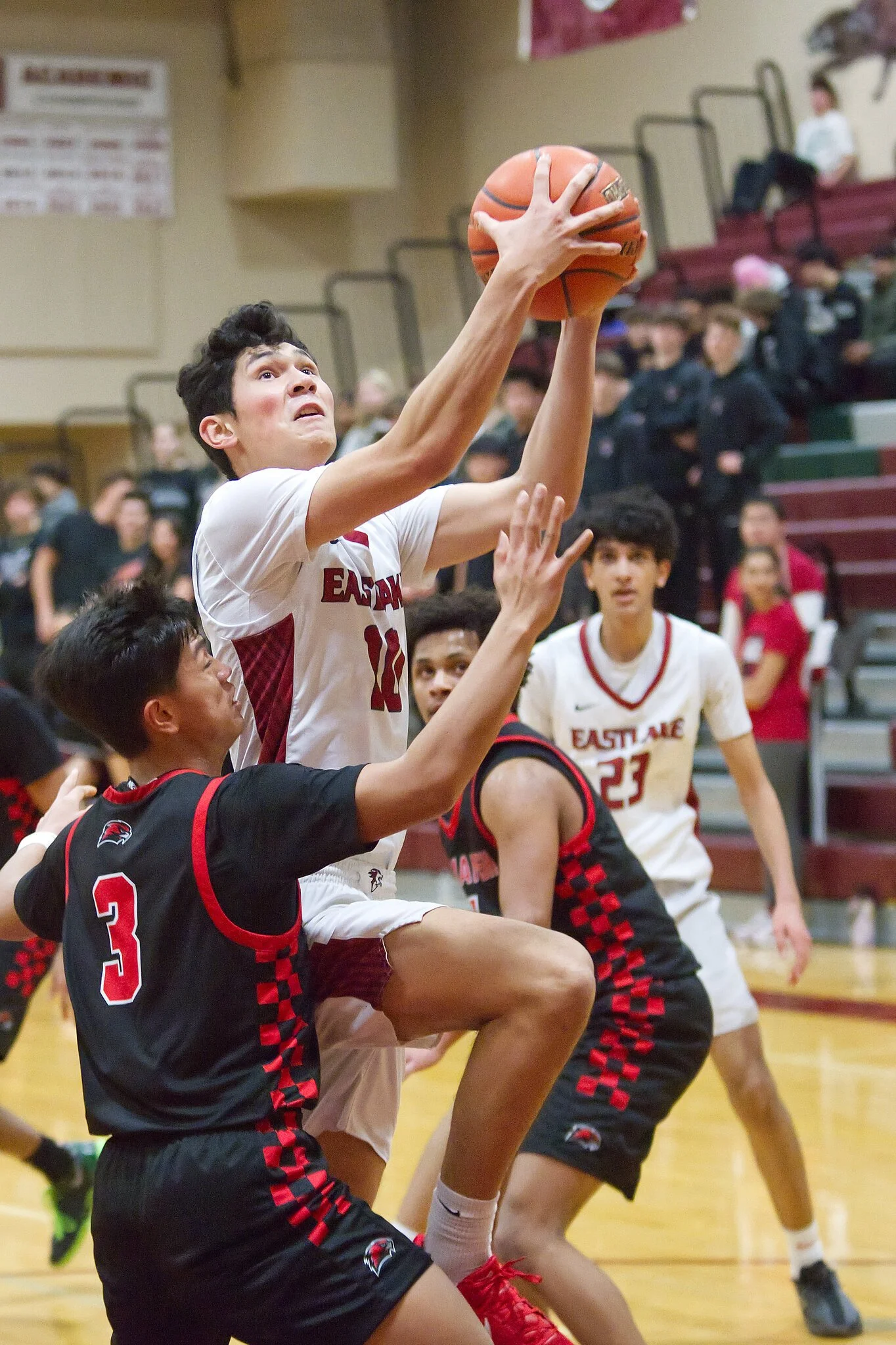 2026-01-16-Sammamish-at-Eastlake-Boys-Basketball-0035p.jpg