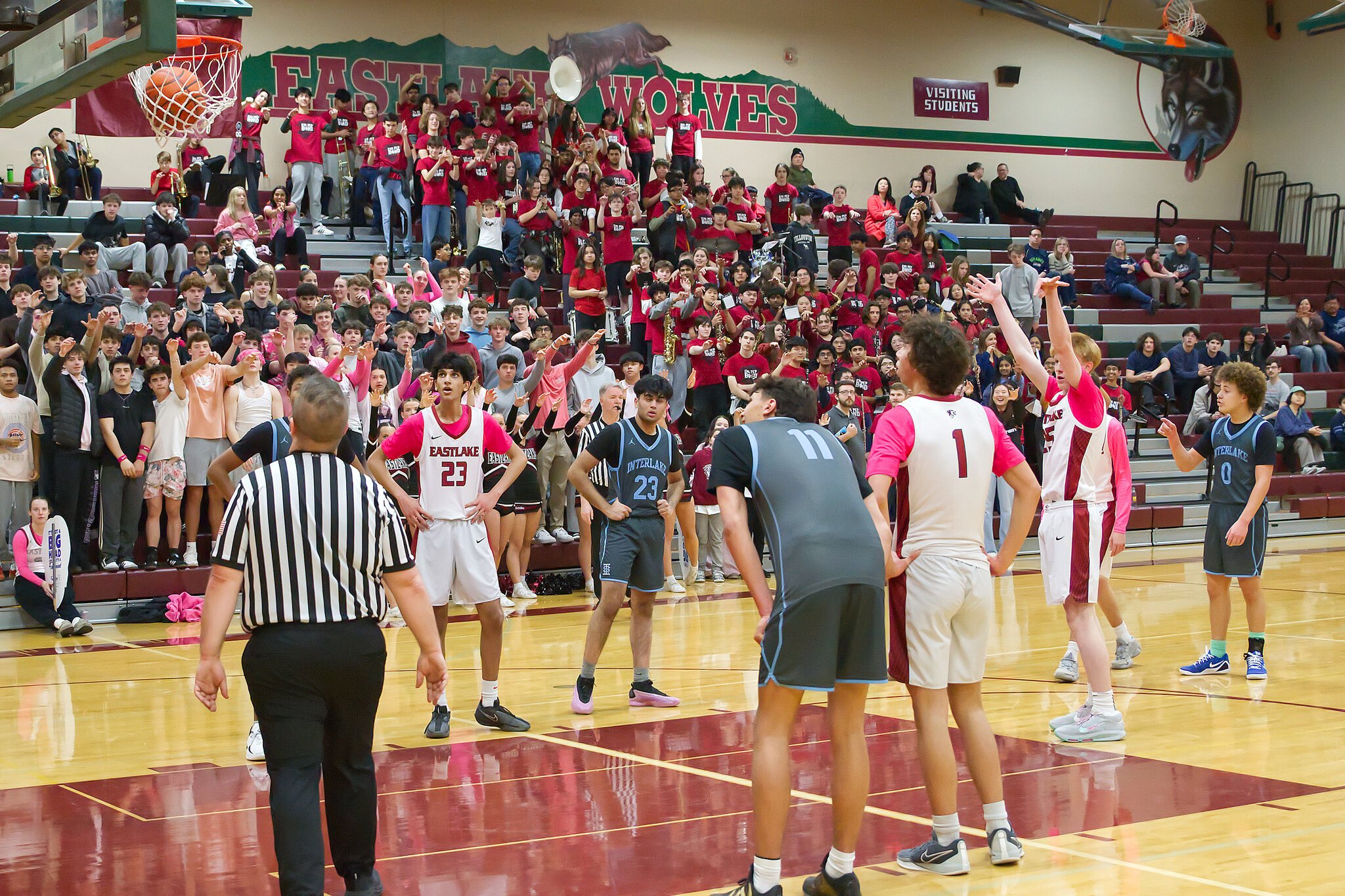 2026-01-23-Interlake-at-Eastlake-Boys-Basketball-0016.jpg