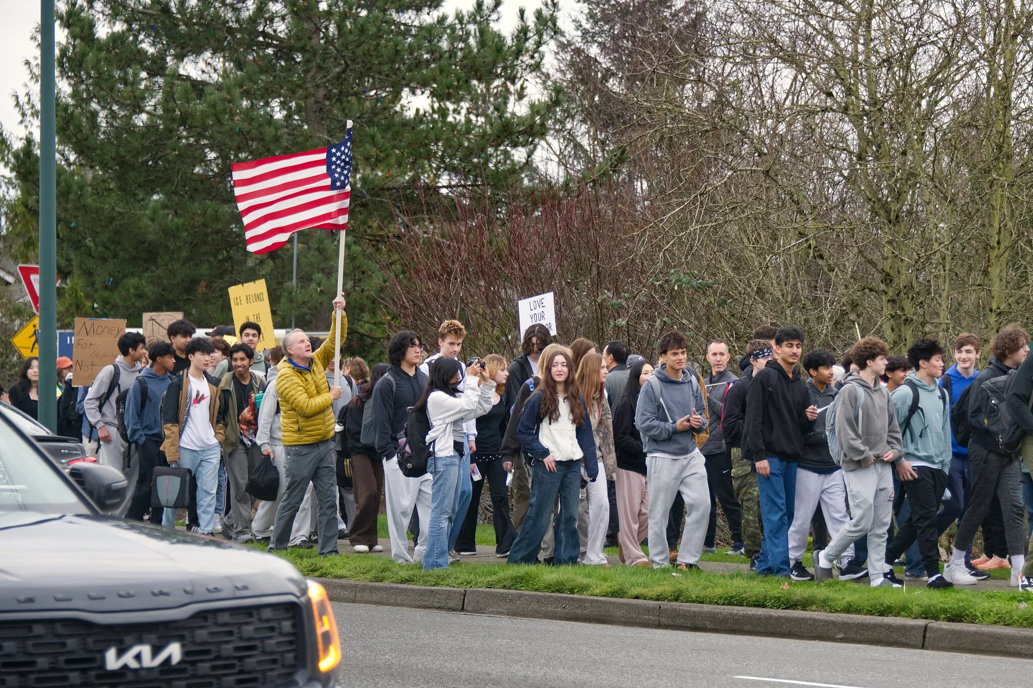2026-02-02-Sammamish-ICE-Protest-0016.jpg